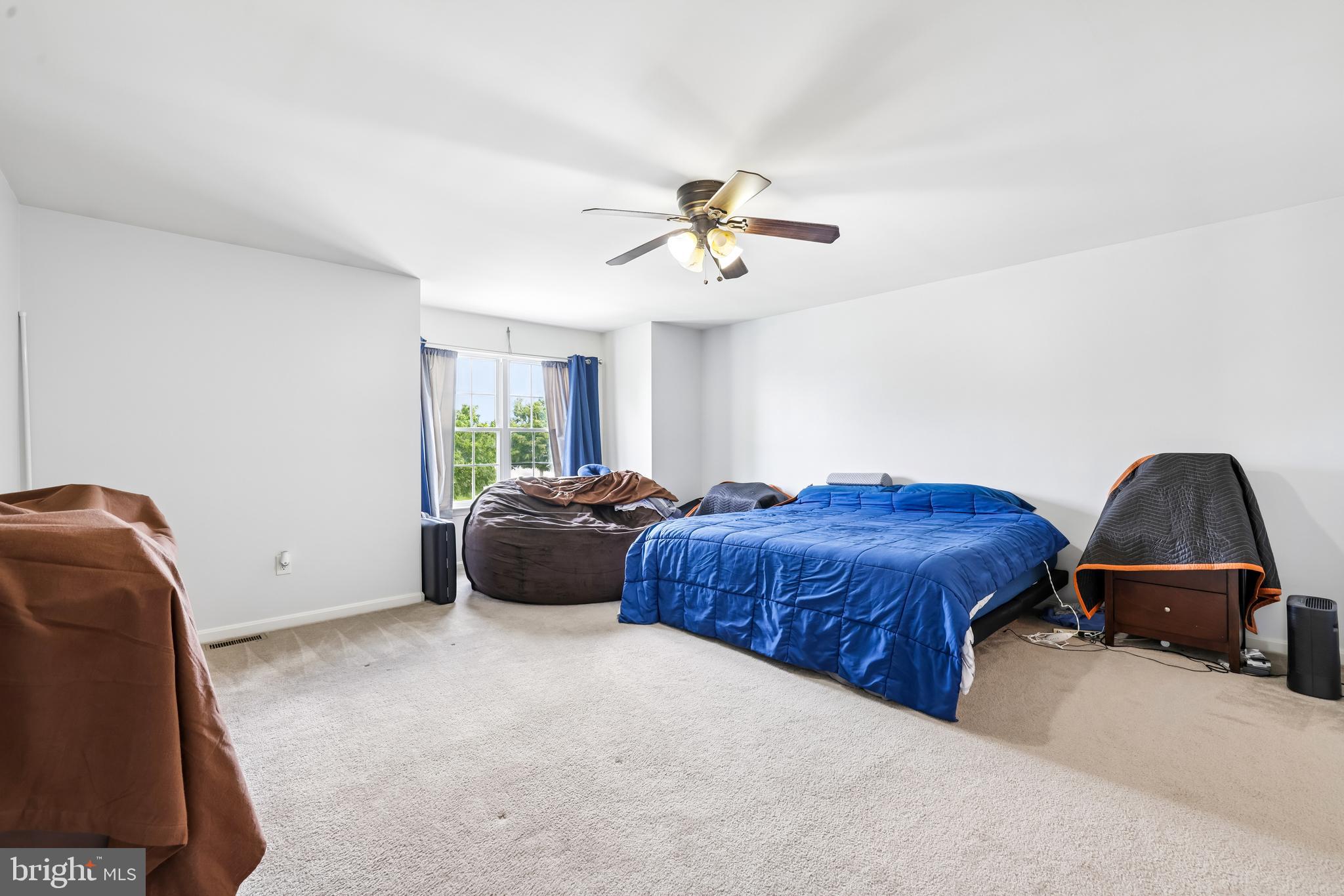 VILLAGE OF MEADOW CREEK - Residential