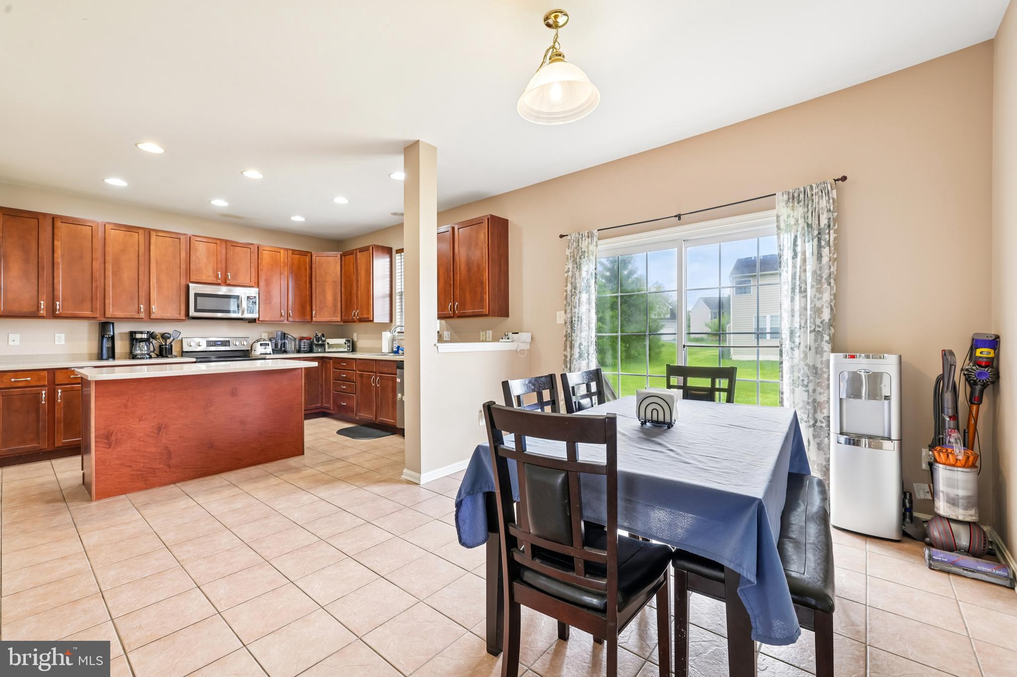 VILLAGE OF MEADOW CREEK - Residential