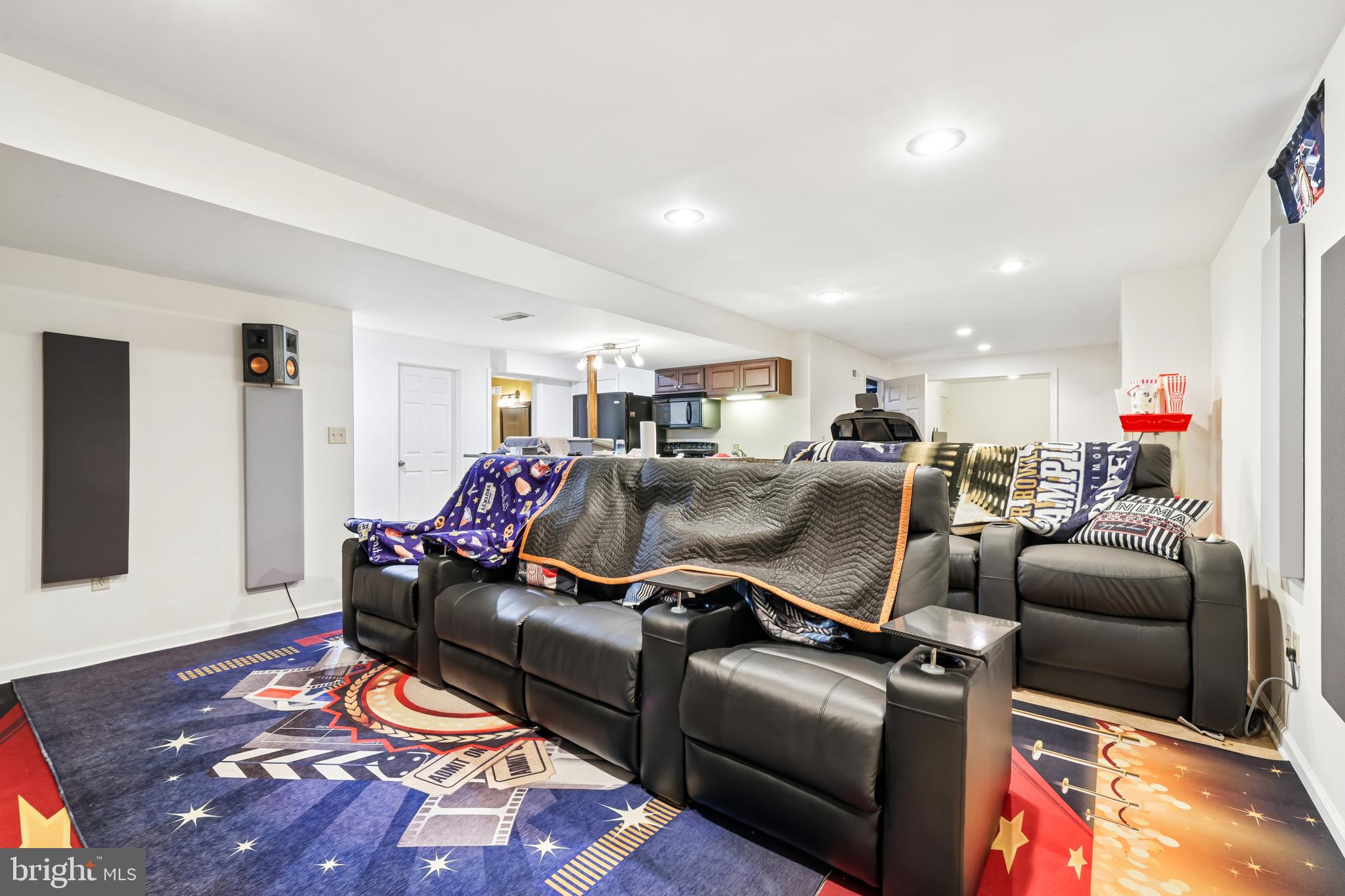 VILLAGE OF MEADOW CREEK - Residential