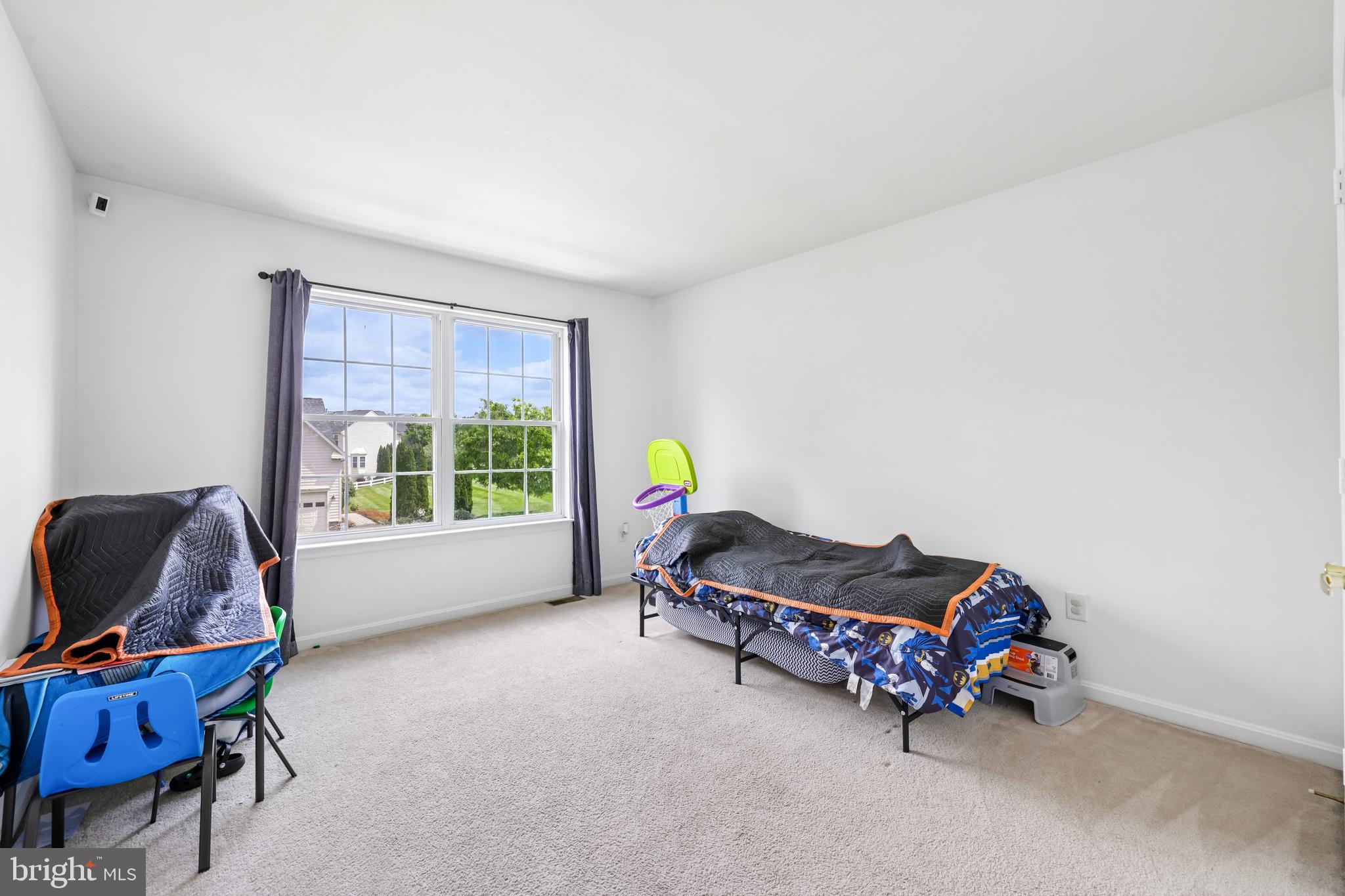 VILLAGE OF MEADOW CREEK - Residential