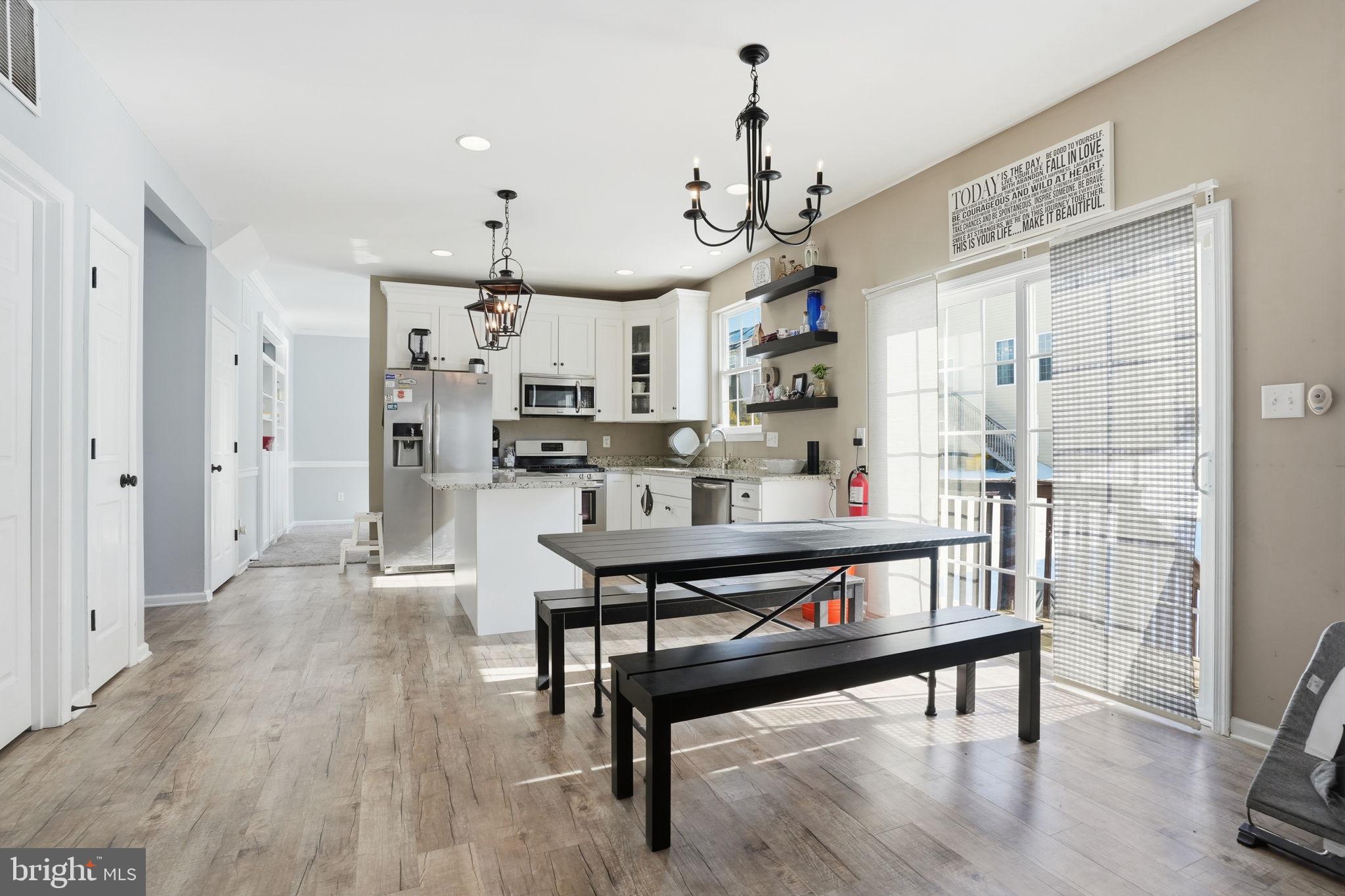 WILTONS CORNER - Residential