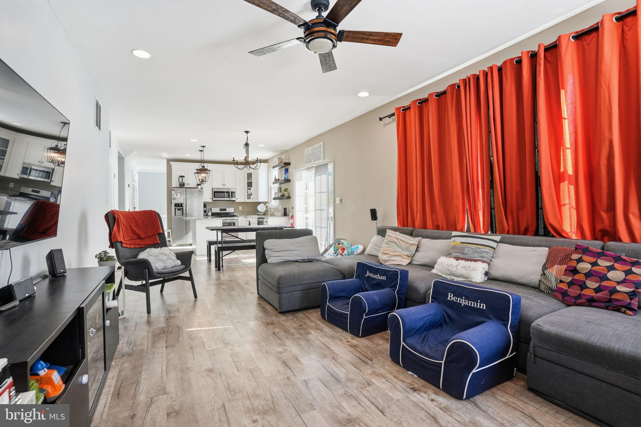 WILTONS CORNER - Residential