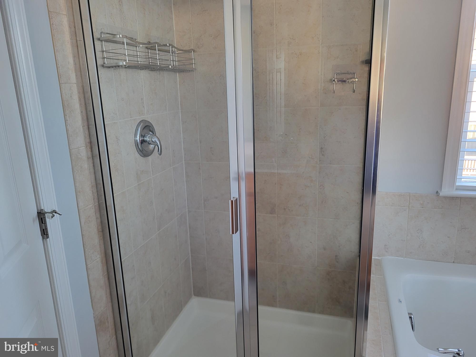 ELLENDALE - Residential Lease