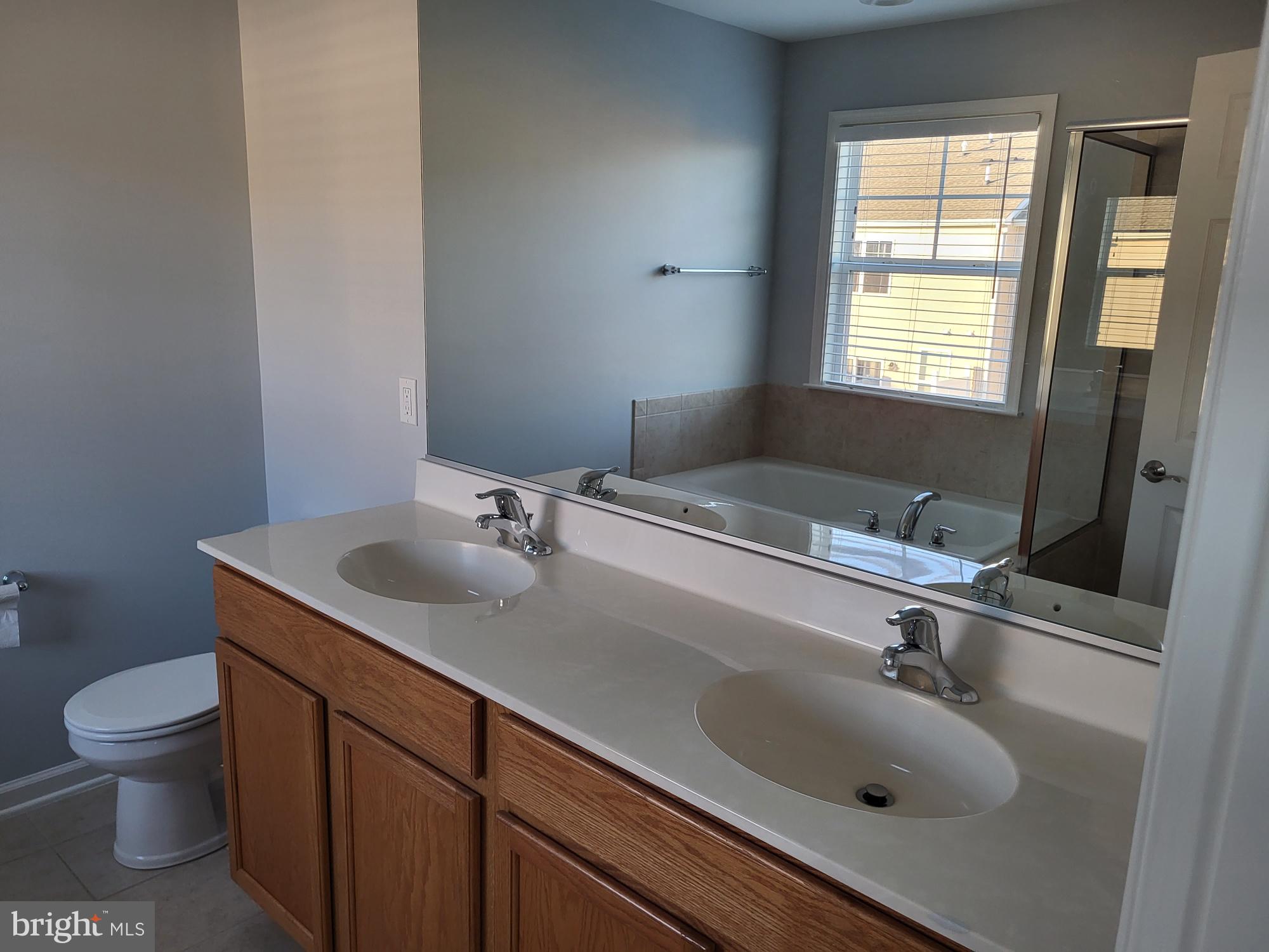 ELLENDALE - Residential Lease