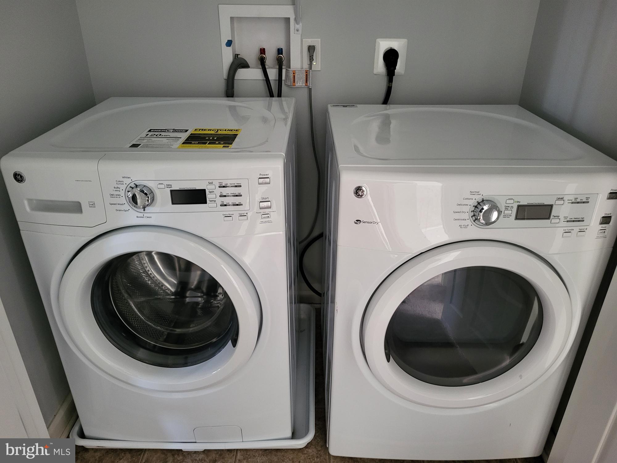 ELLENDALE - Residential Lease