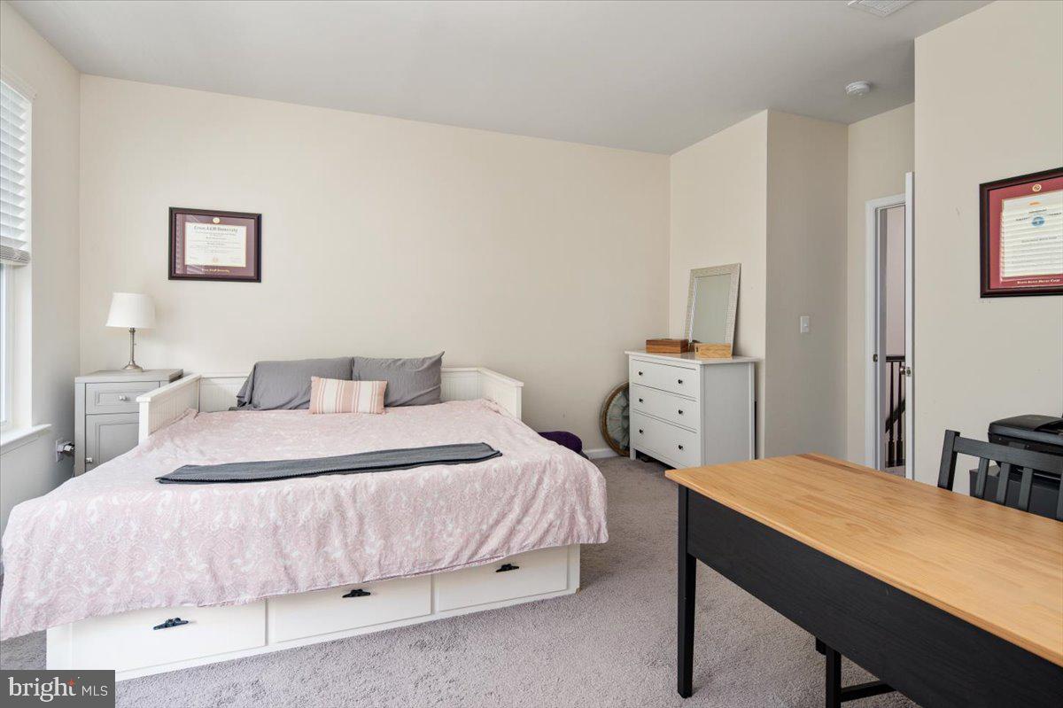 EMBREY MILL - Residential