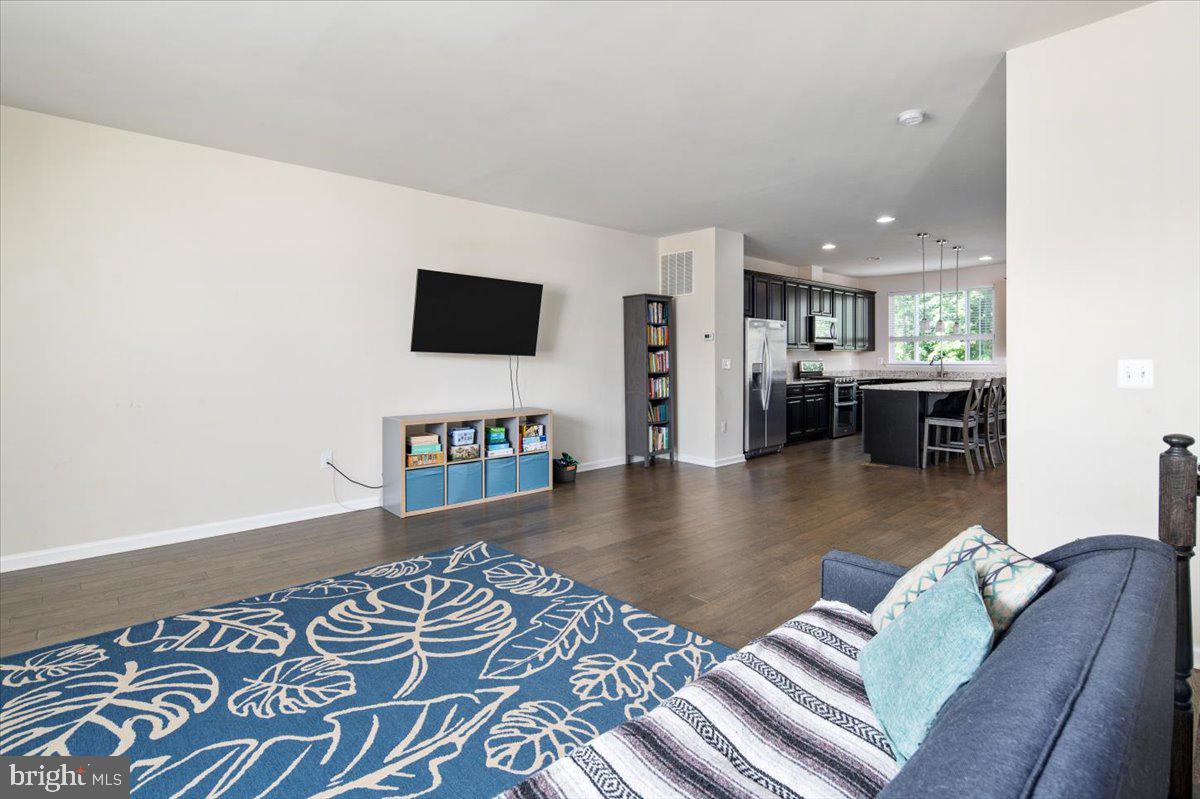 EMBREY MILL - Residential