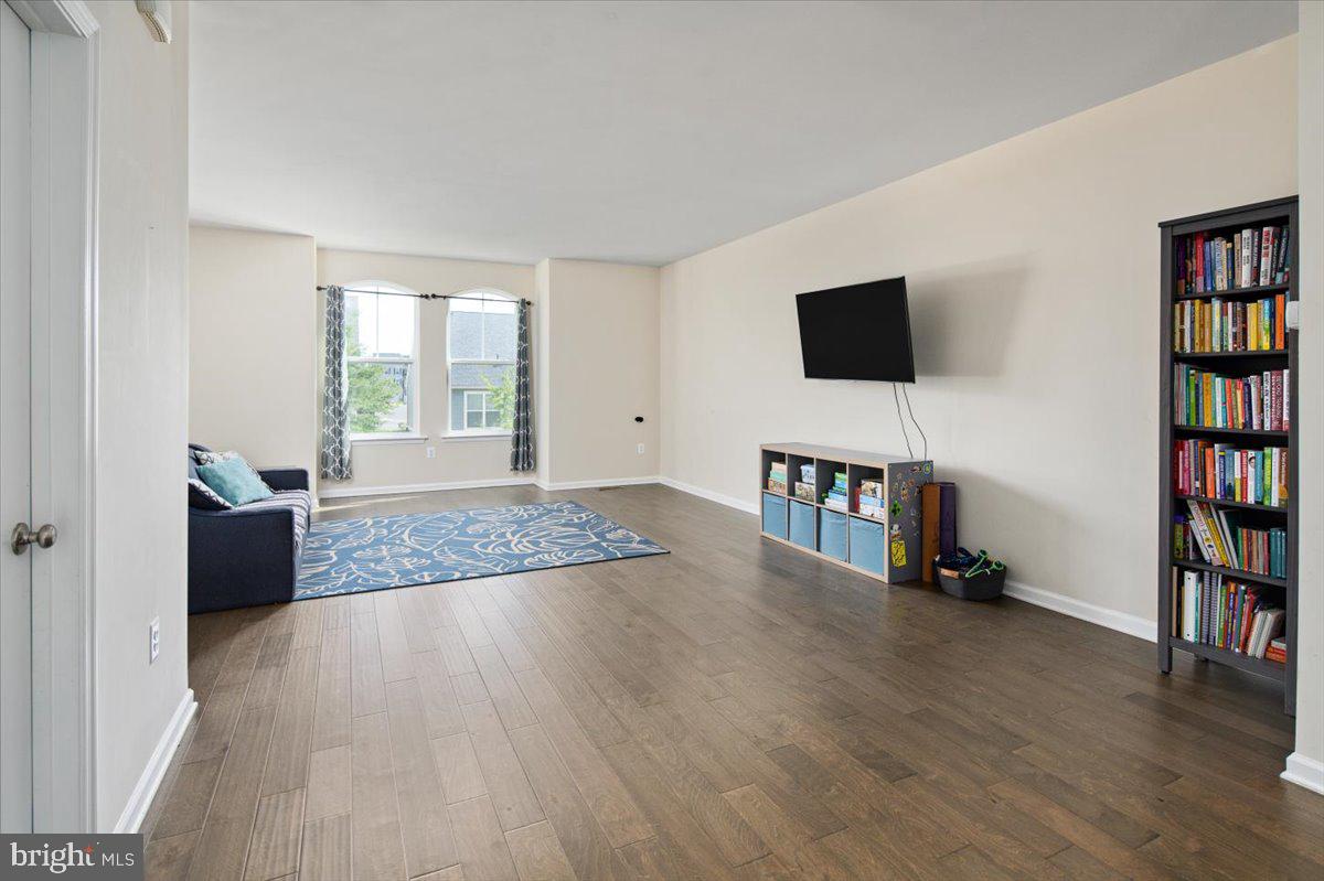 EMBREY MILL - Residential