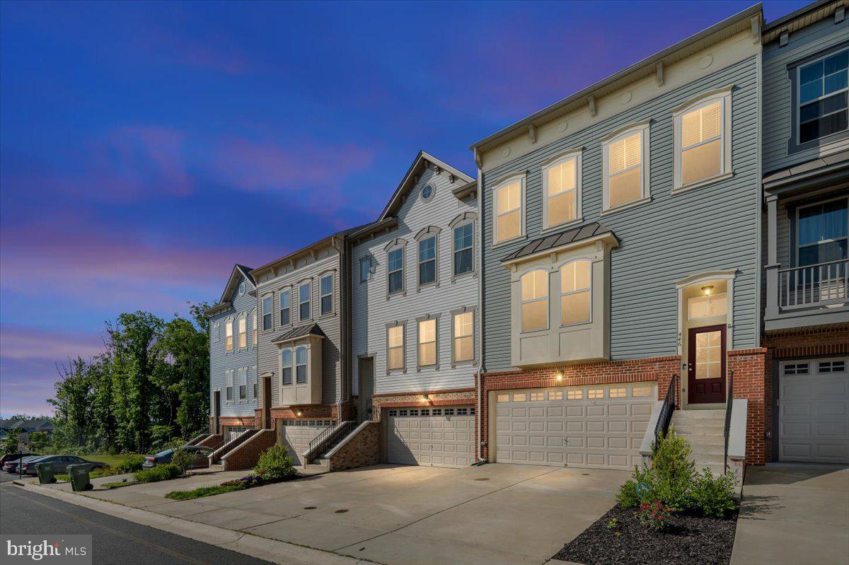 EMBREY MILL - Residential