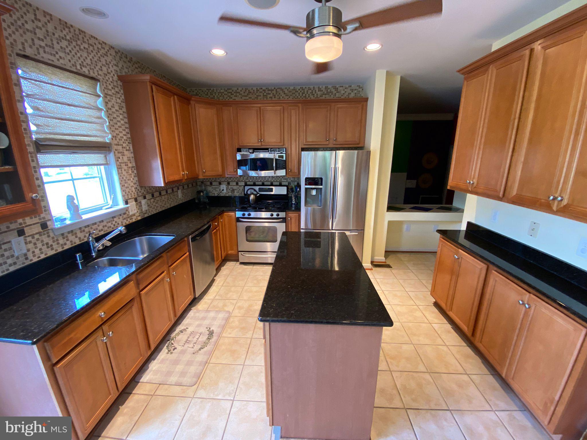 SEVEN OAKS - Residential