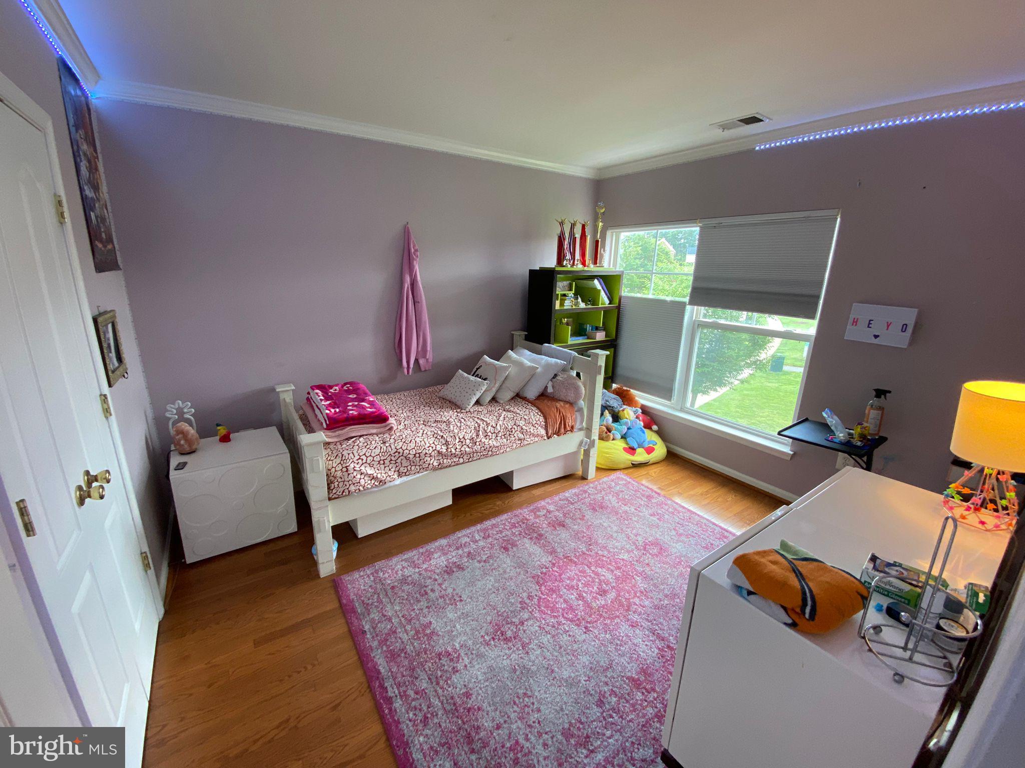 SEVEN OAKS - Residential