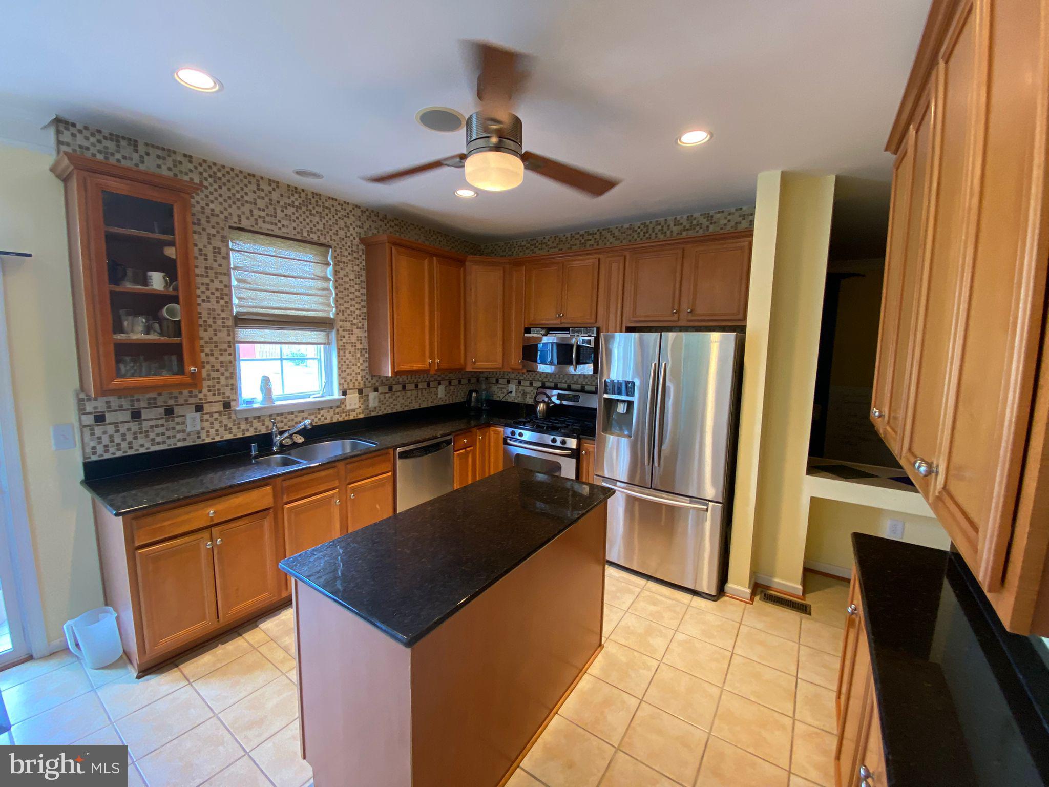 SEVEN OAKS - Residential