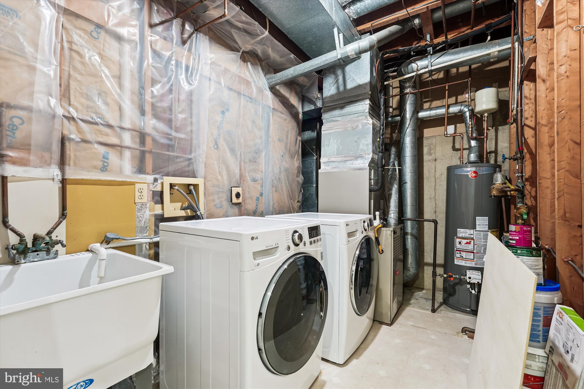 FAWSETT FARMS MANOR - Residential