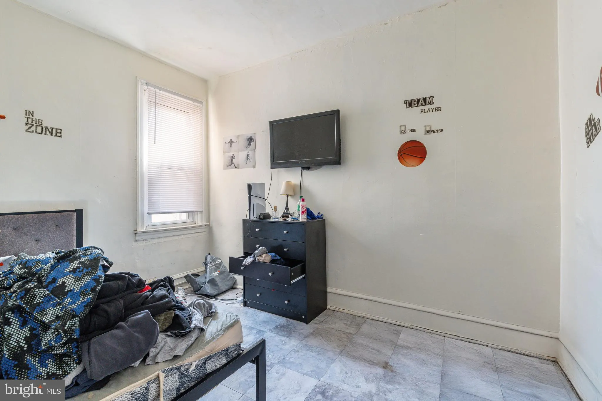 Philadelphia, Pennsylvania 19146, United States, 3 Bedrooms Bedrooms, ,1 BathroomBathrooms,Residential,Pending,82618