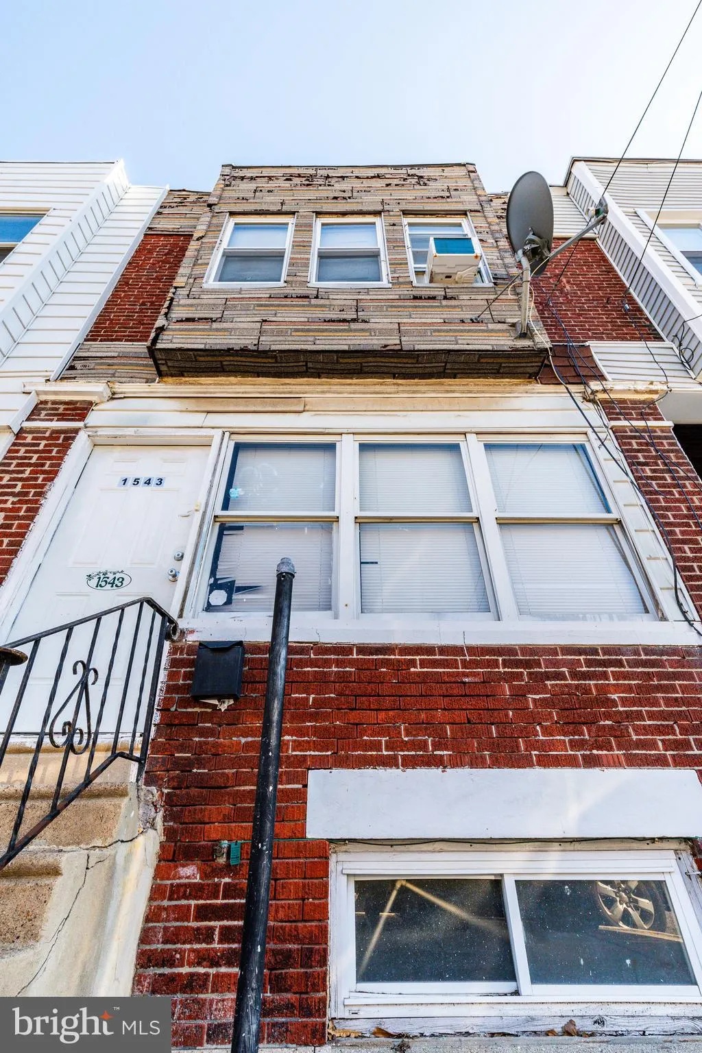 Philadelphia, Pennsylvania 19146, United States, 3 Bedrooms Bedrooms, ,1 BathroomBathrooms,Residential,Pending,82618