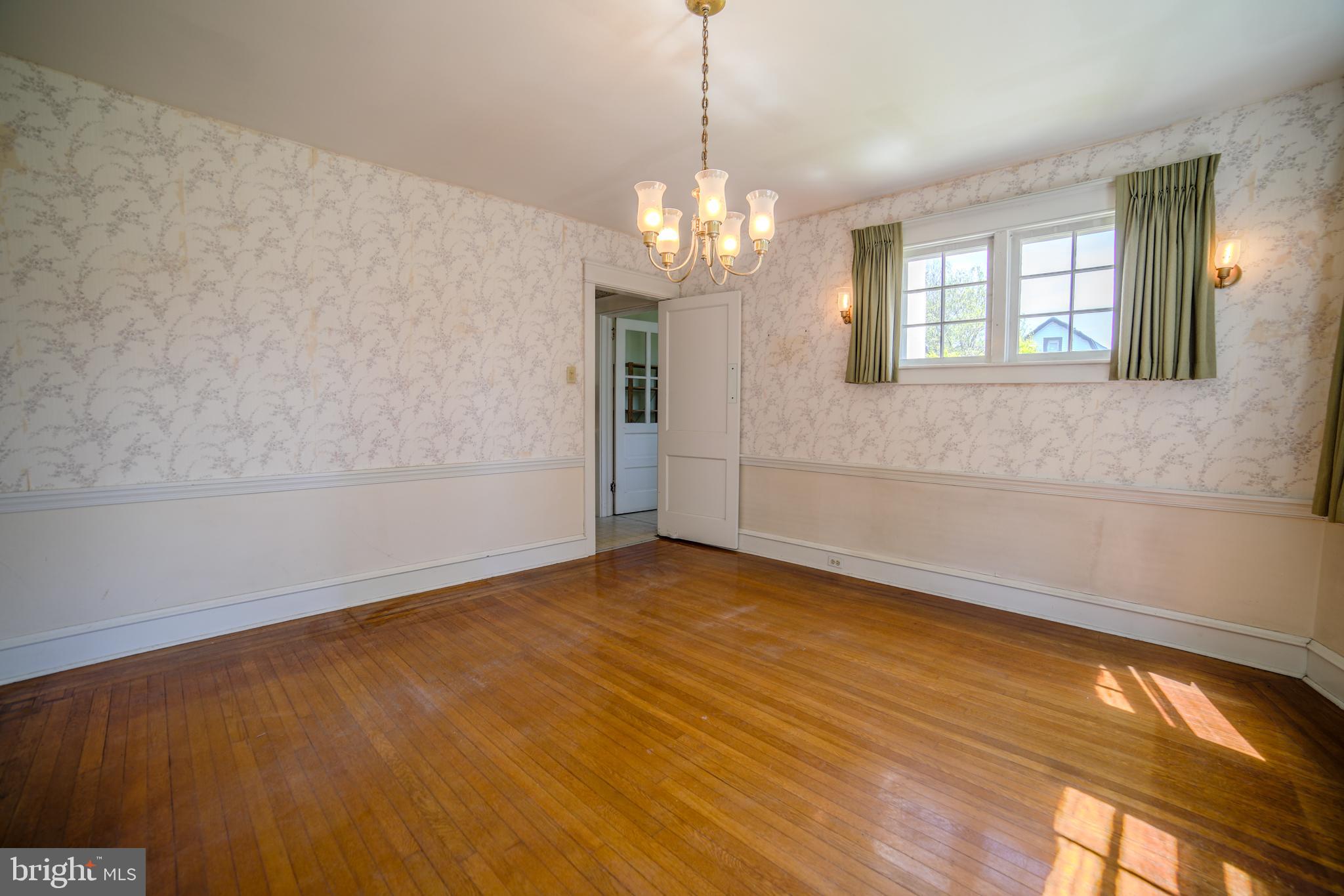 MERION WEST - Residential