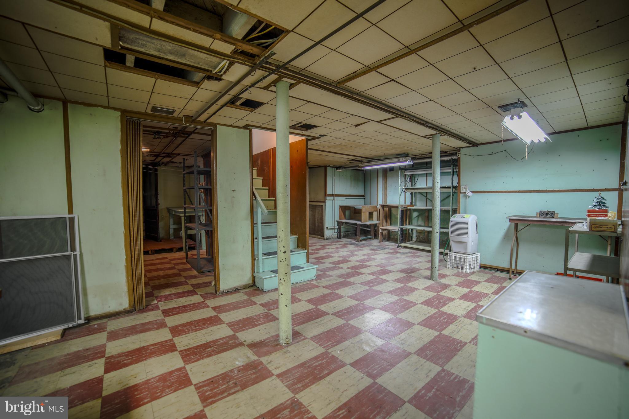 MERION WEST - Residential