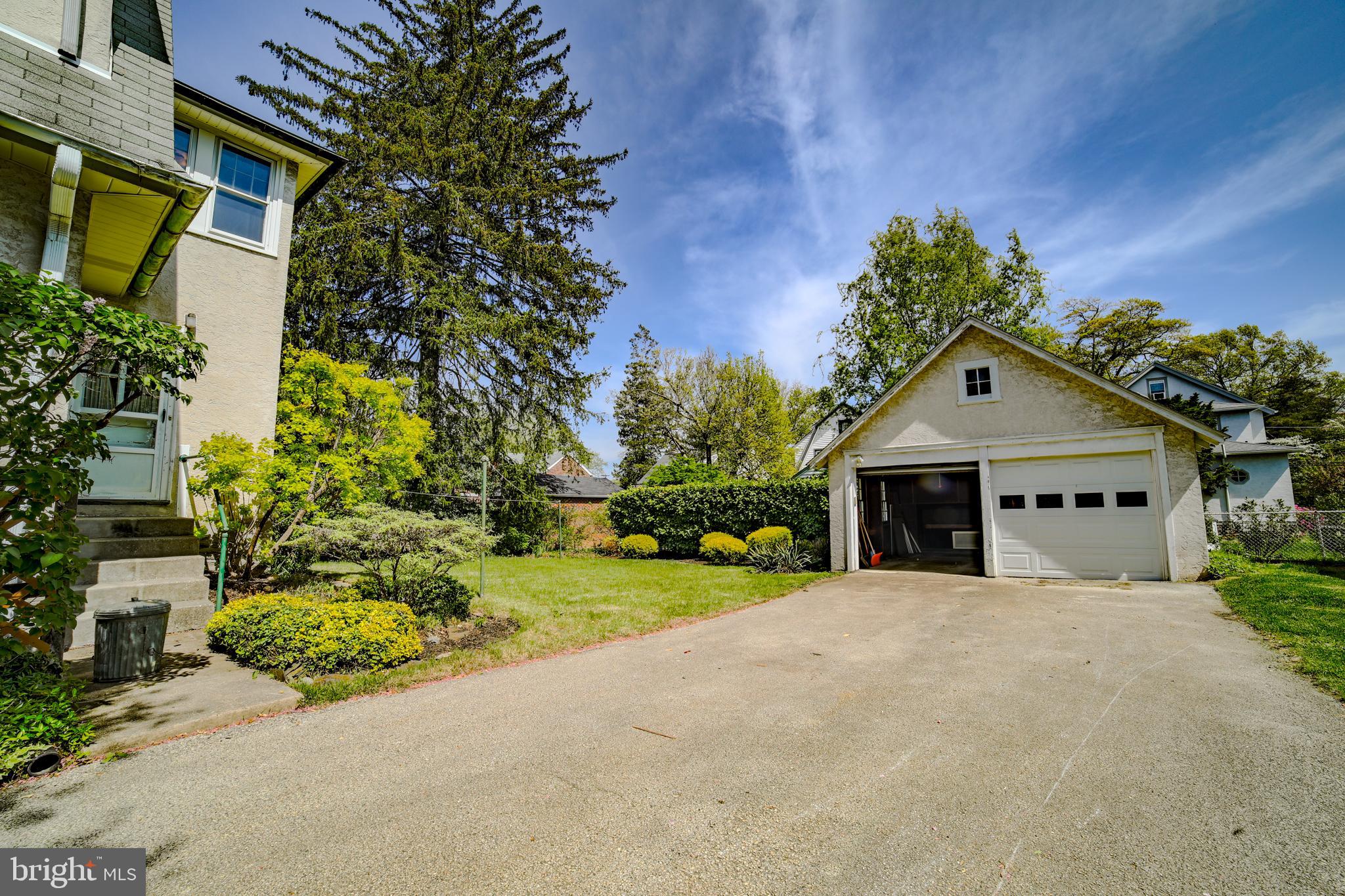 MERION WEST - Residential