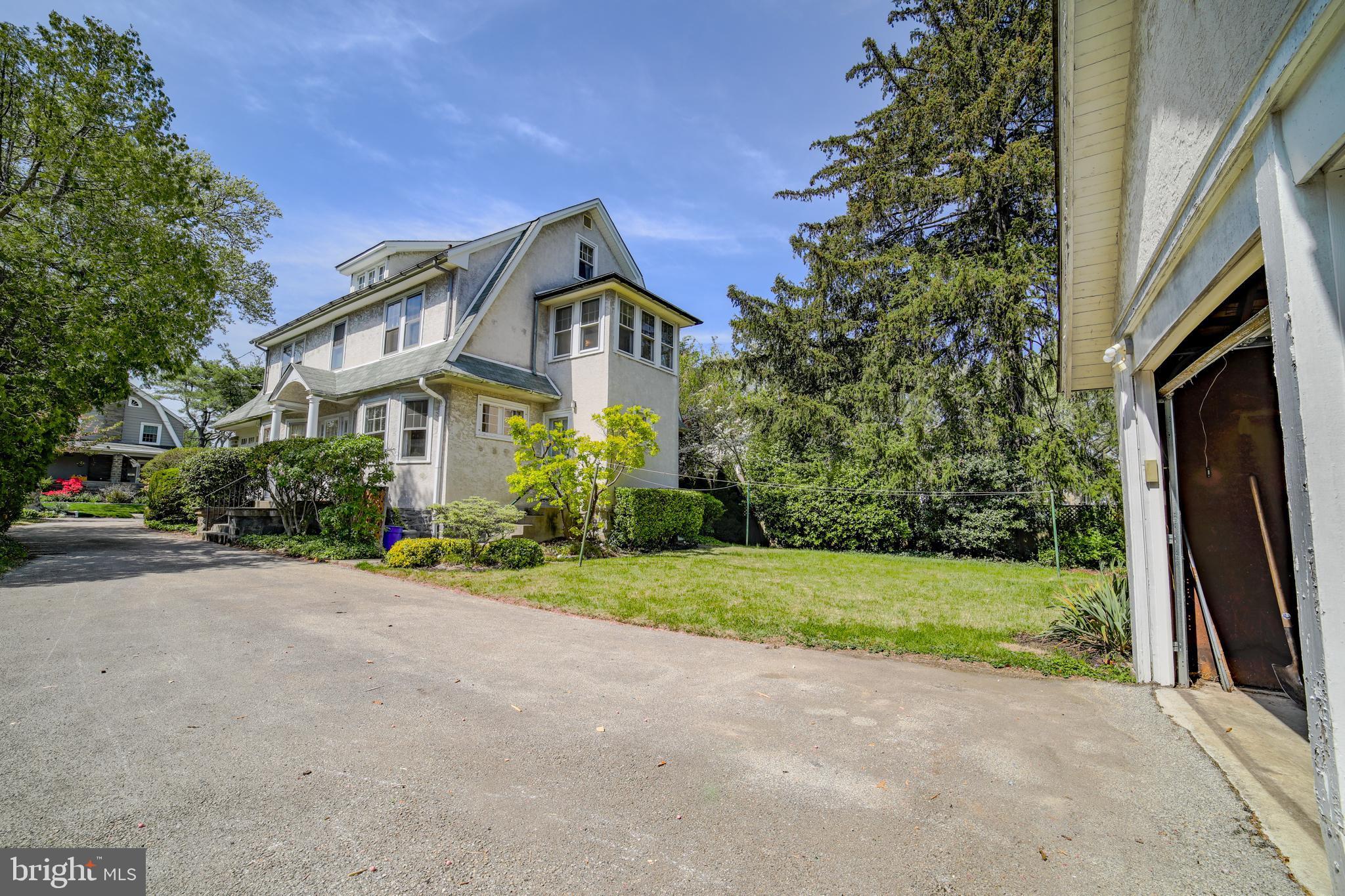 MERION WEST - Residential