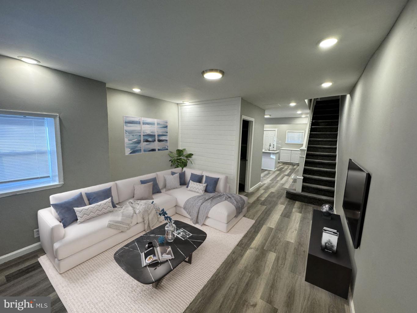 RICHMOND - Residential