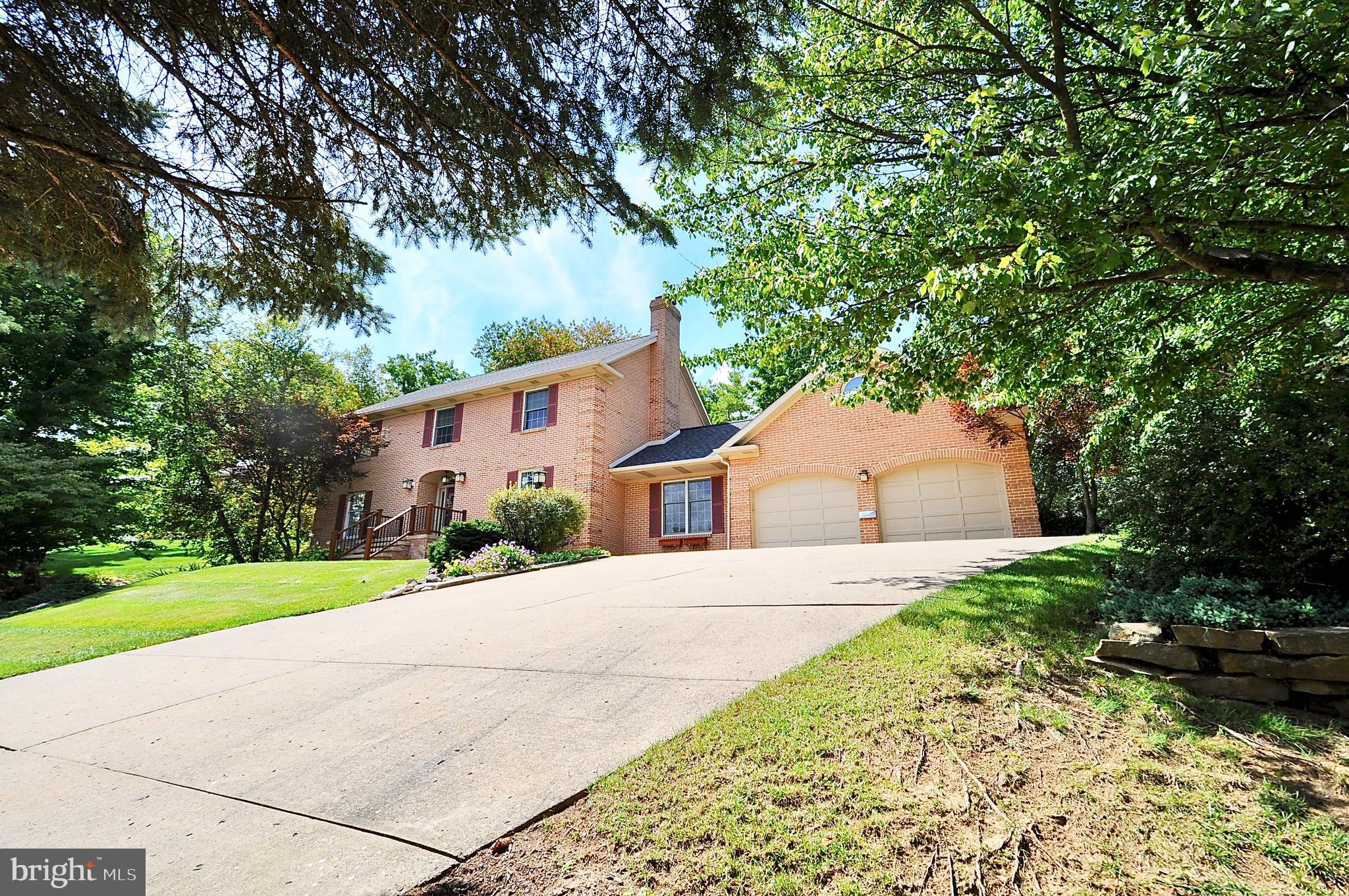 1346 SANDPIPER DRIVE