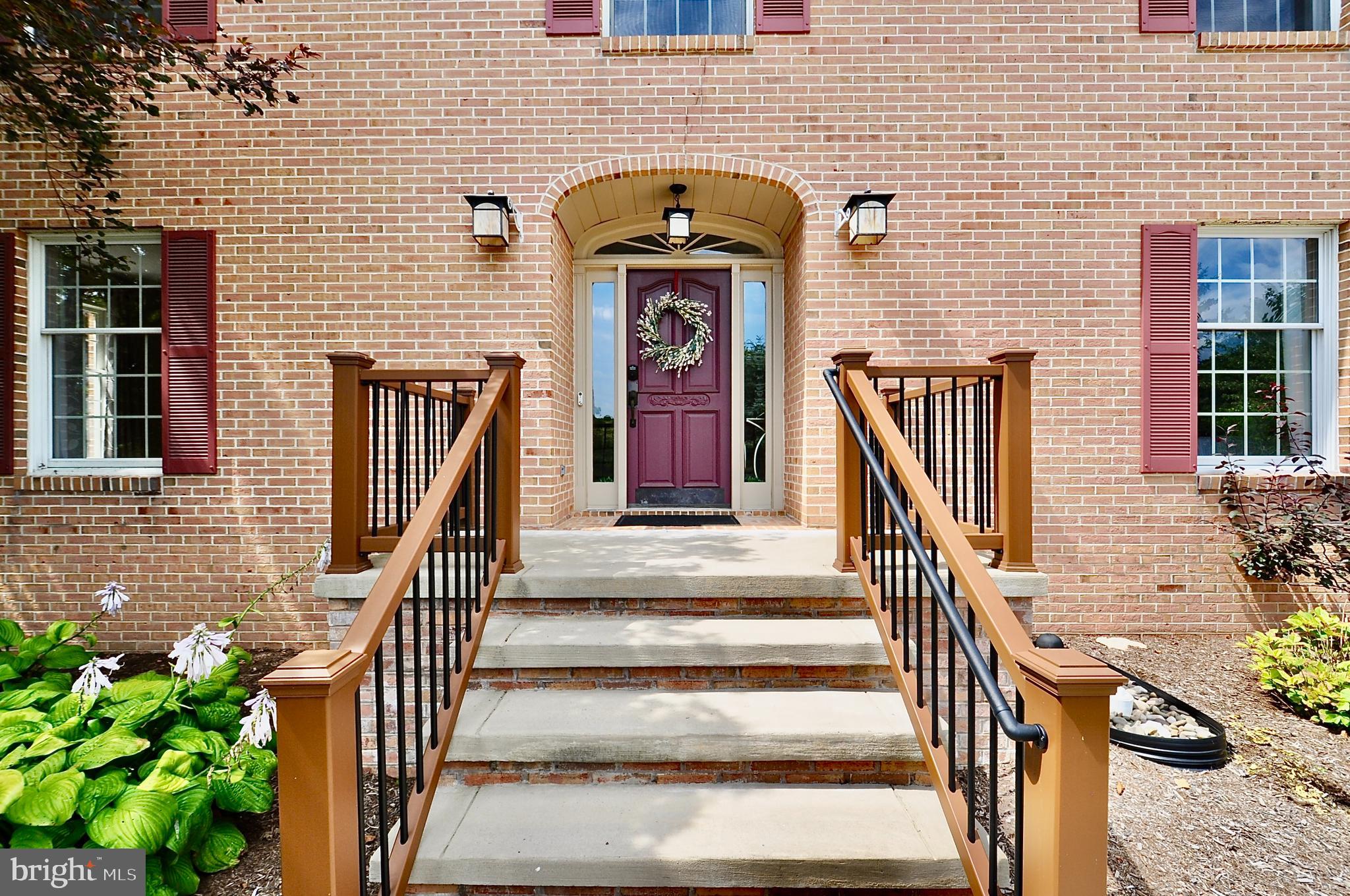 1346 SANDPIPER DRIVE