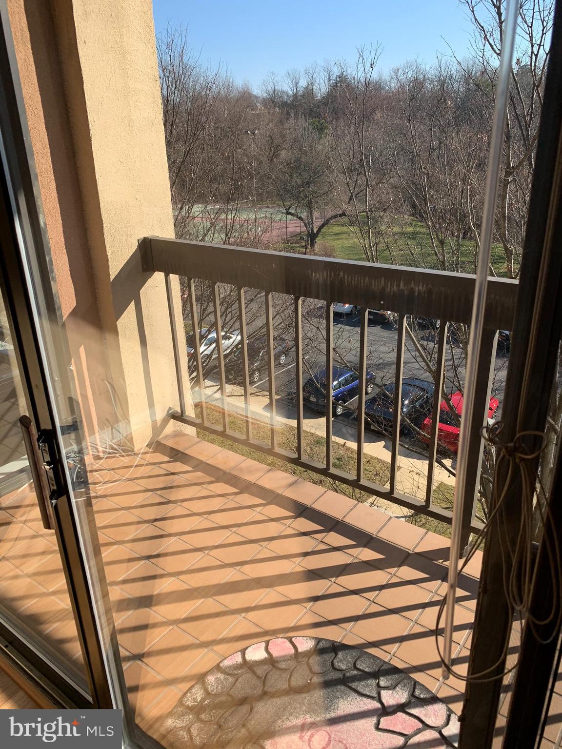 THE PLAZA - Residential Lease