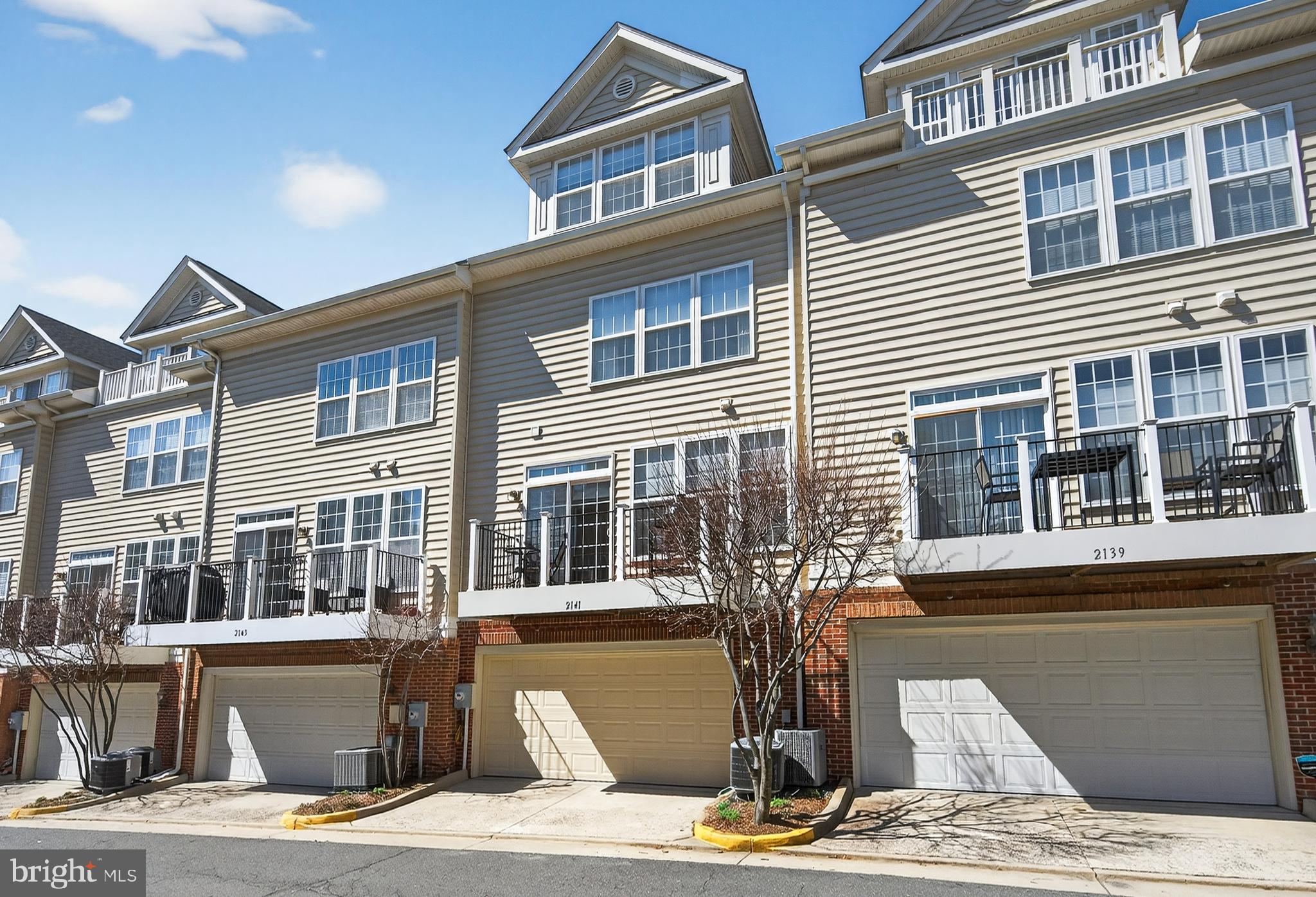 RESERVE AT TYSONS CORNER - Residential