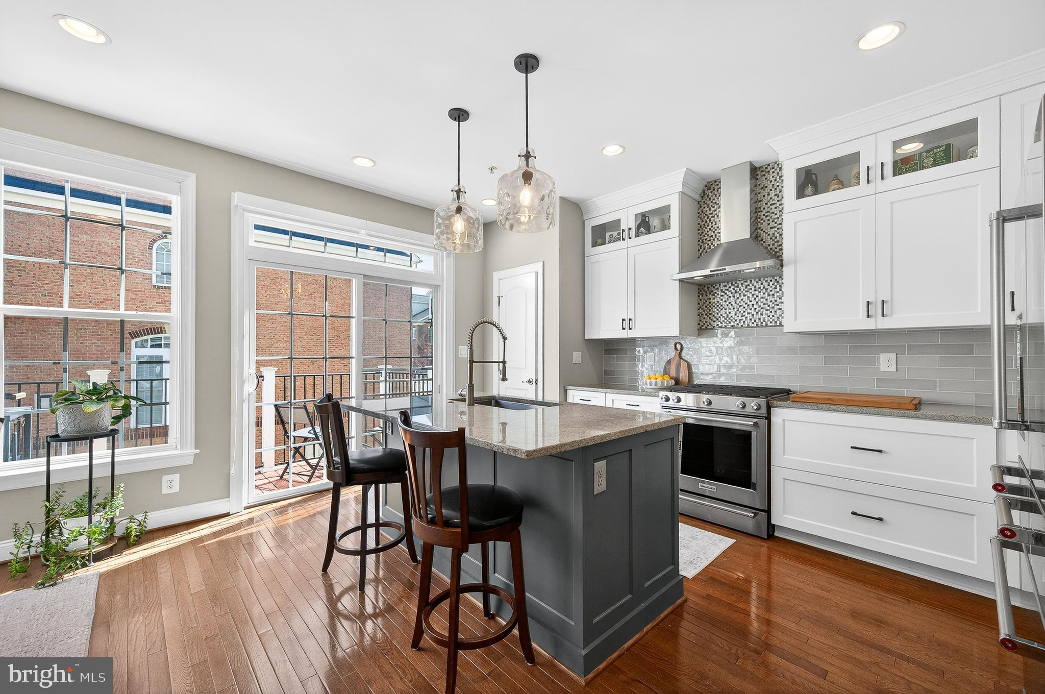 RESERVE AT TYSONS CORNER - Residential