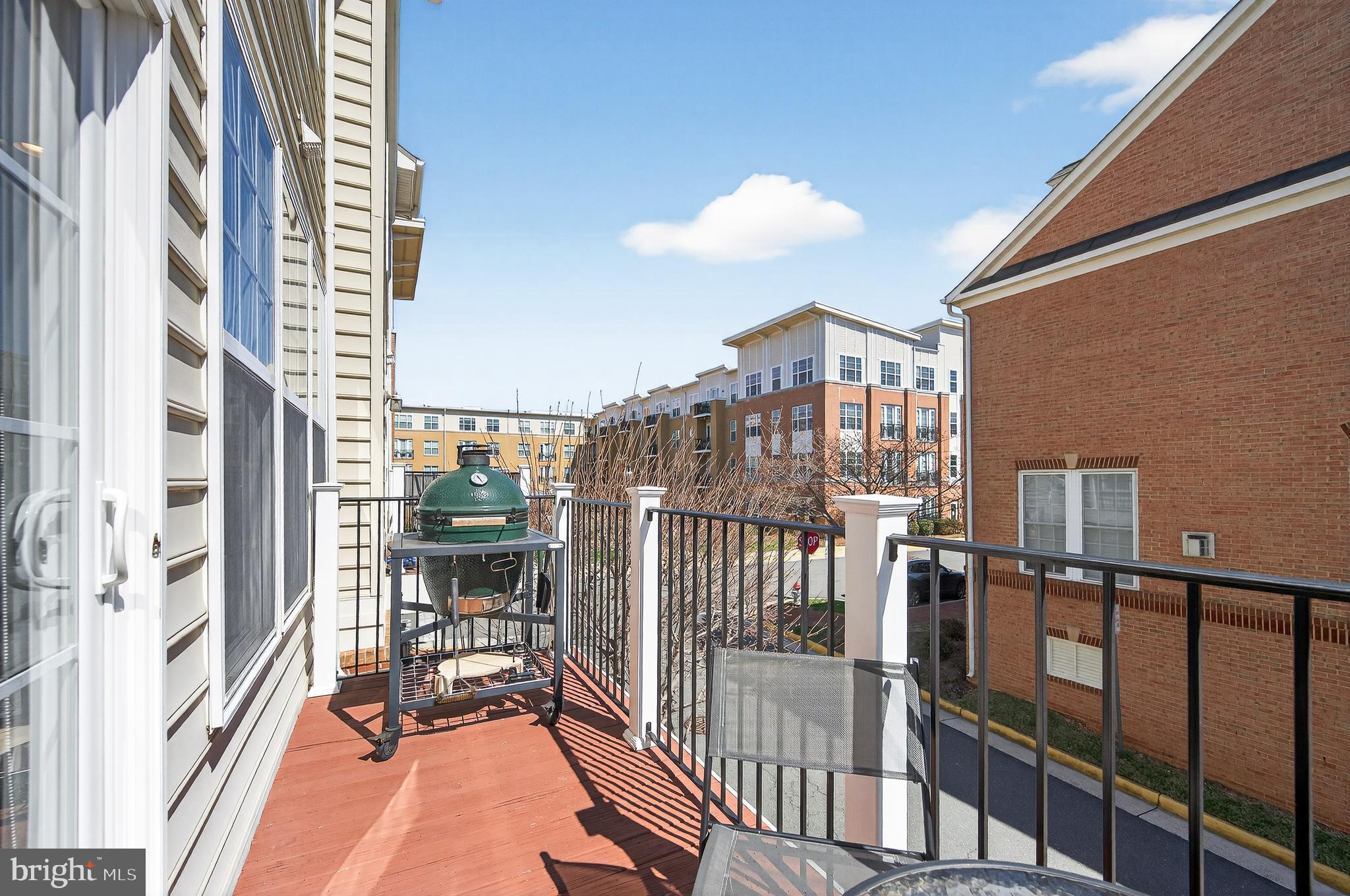 RESERVE AT TYSONS CORNER - Residential