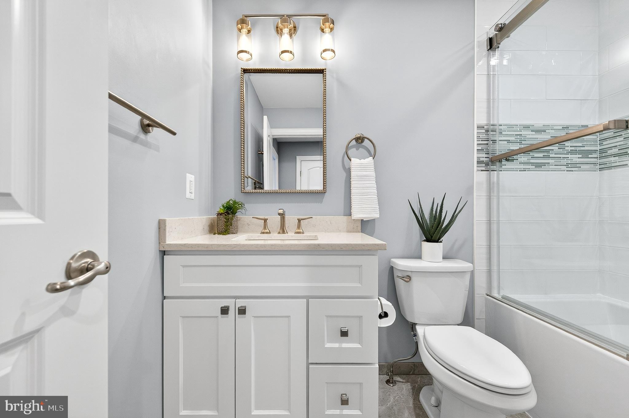 RESERVE AT TYSONS CORNER - Residential