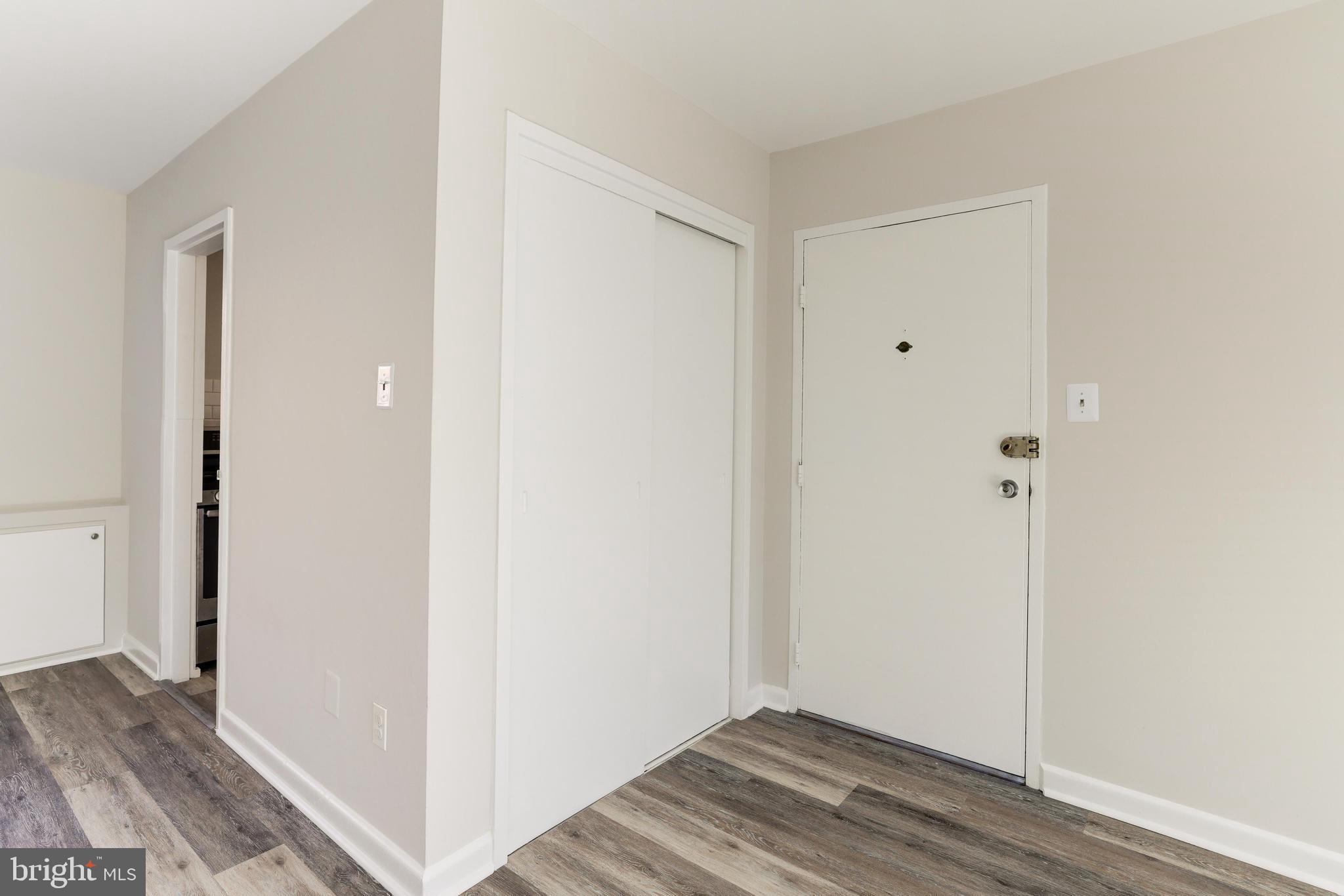 PARKSIDE CONDOMINIUMS - Residential Lease