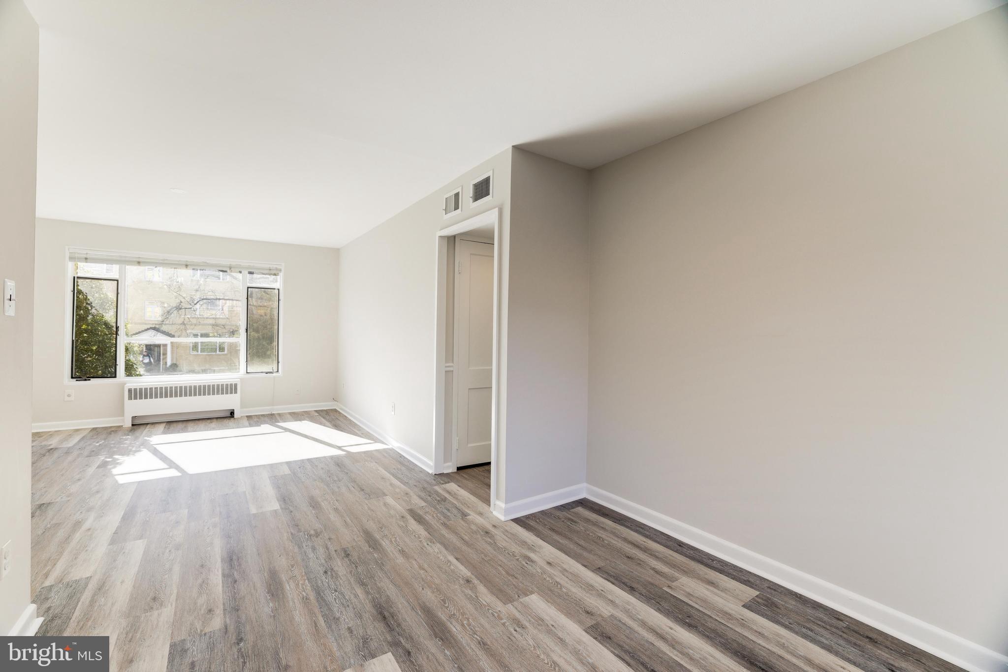 PARKSIDE CONDOMINIUMS - Residential Lease