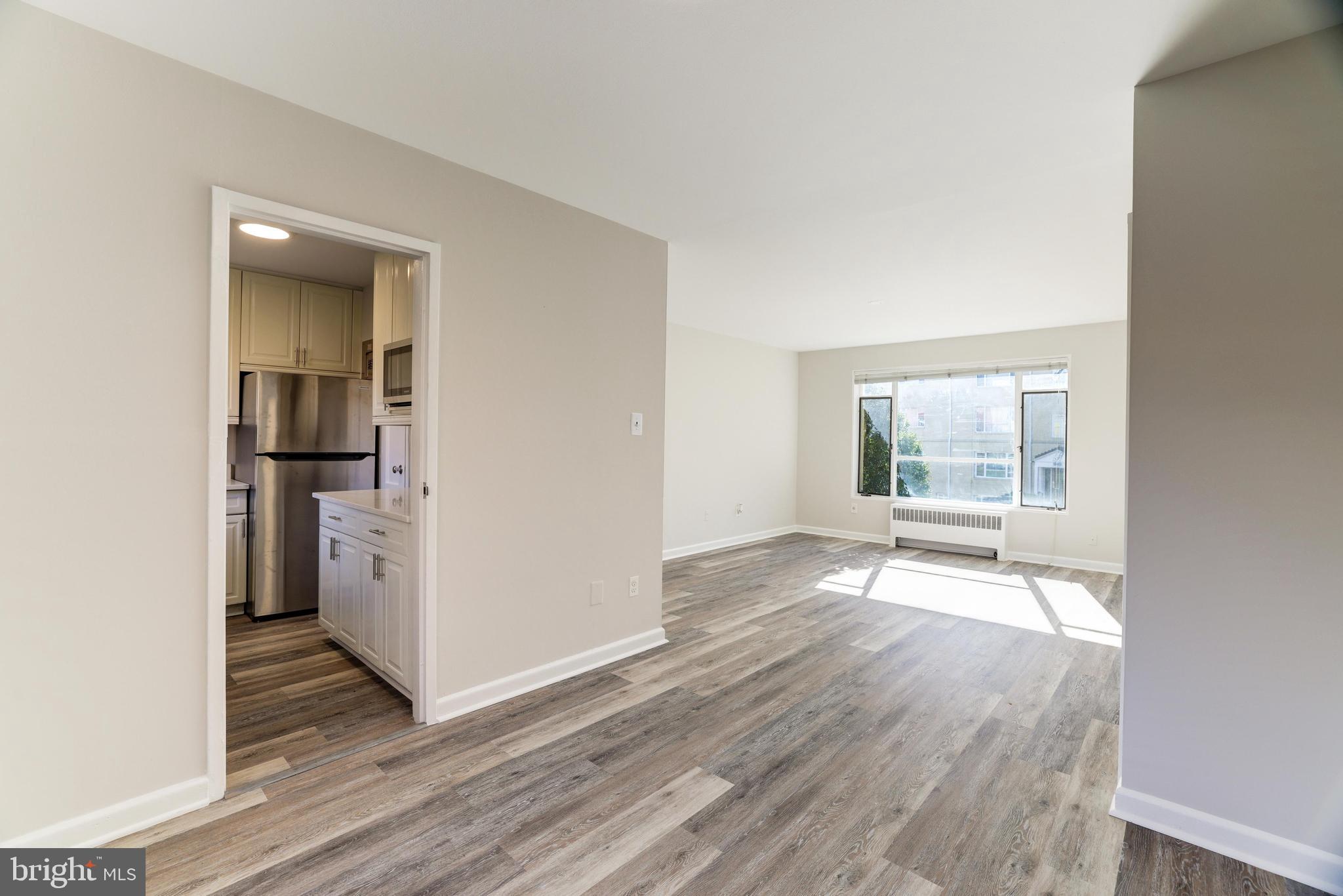 PARKSIDE CONDOMINIUMS - Residential Lease