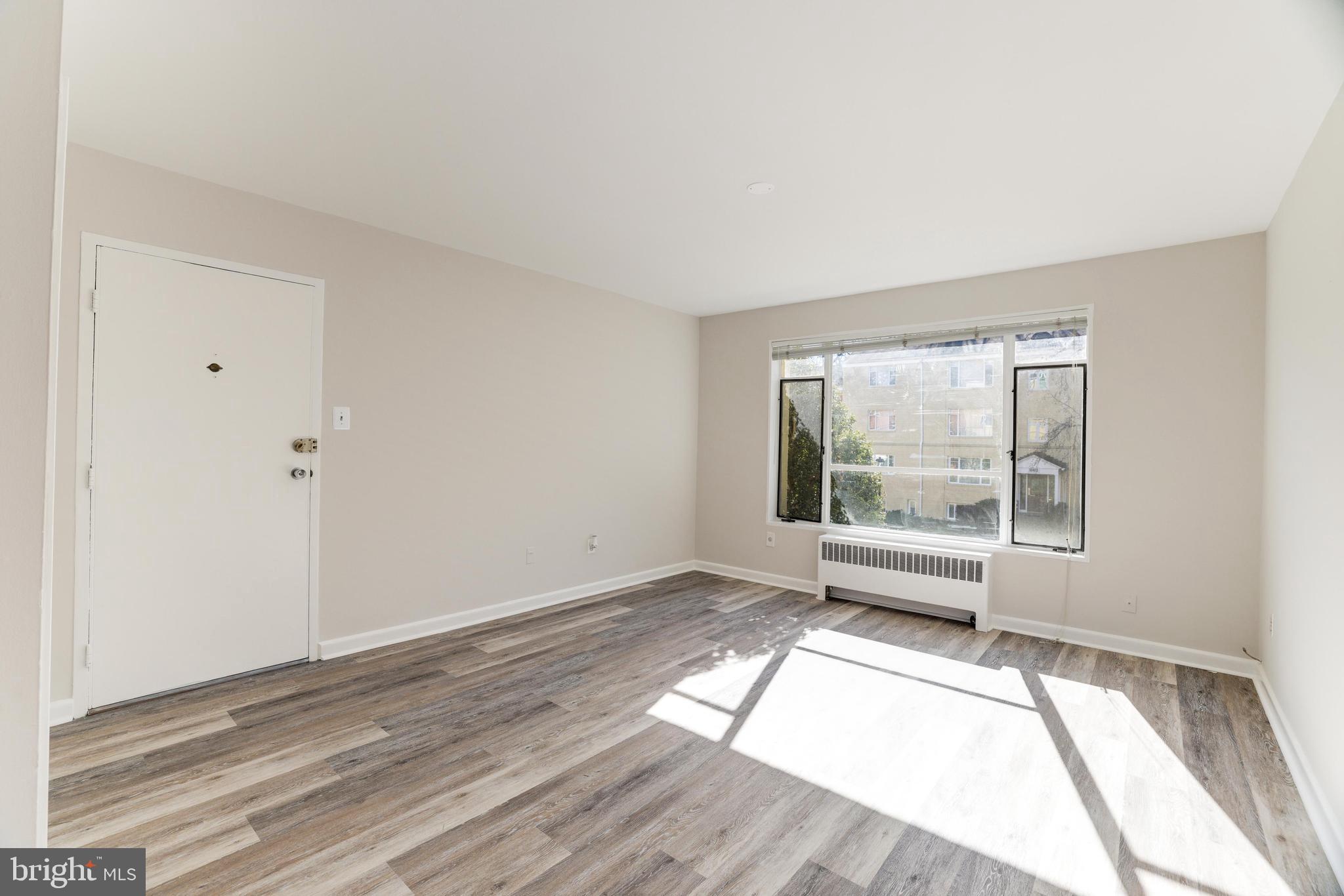 PARKSIDE CONDOMINIUMS - Residential Lease