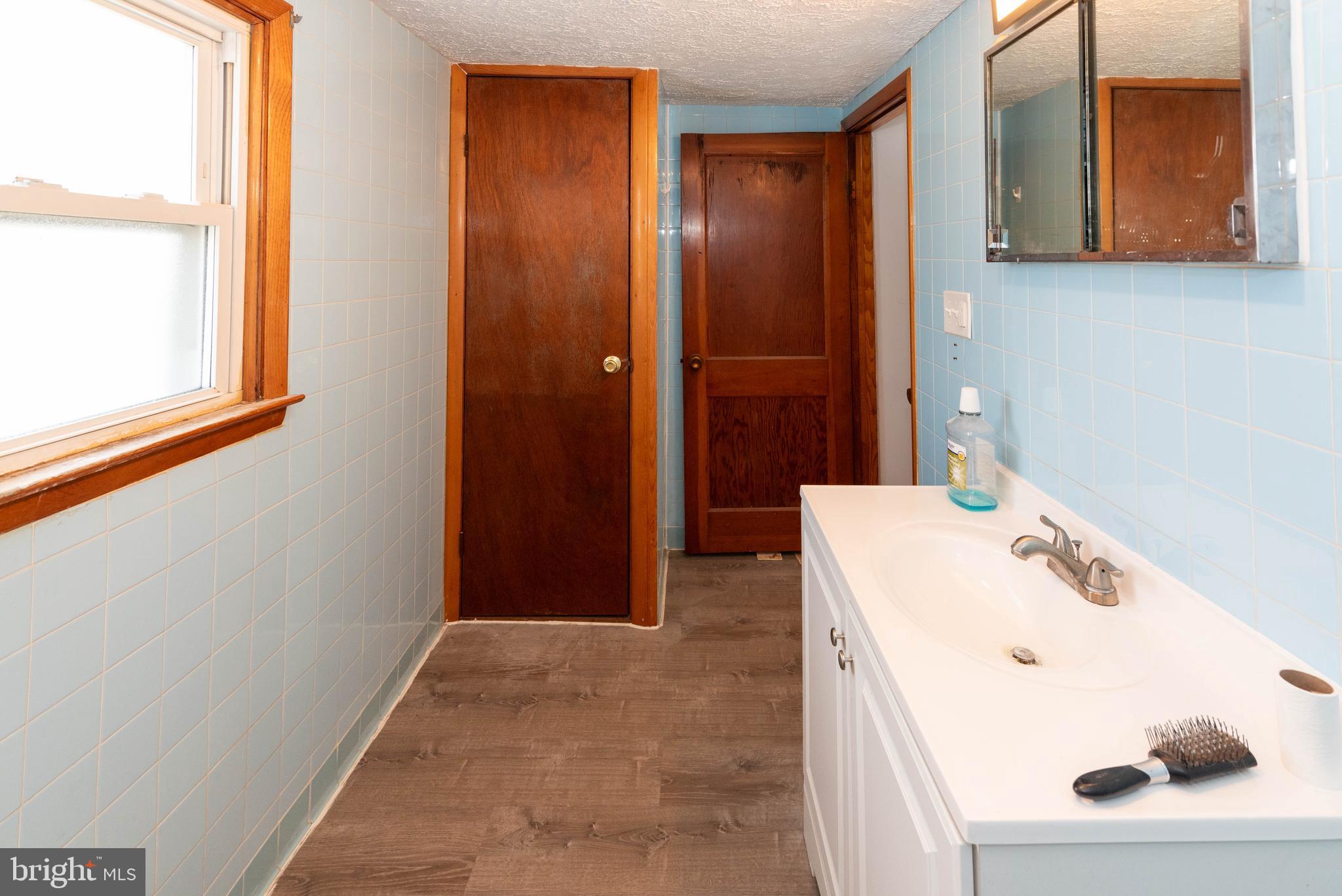 BRIGHT LIGHT SHORES - Residential