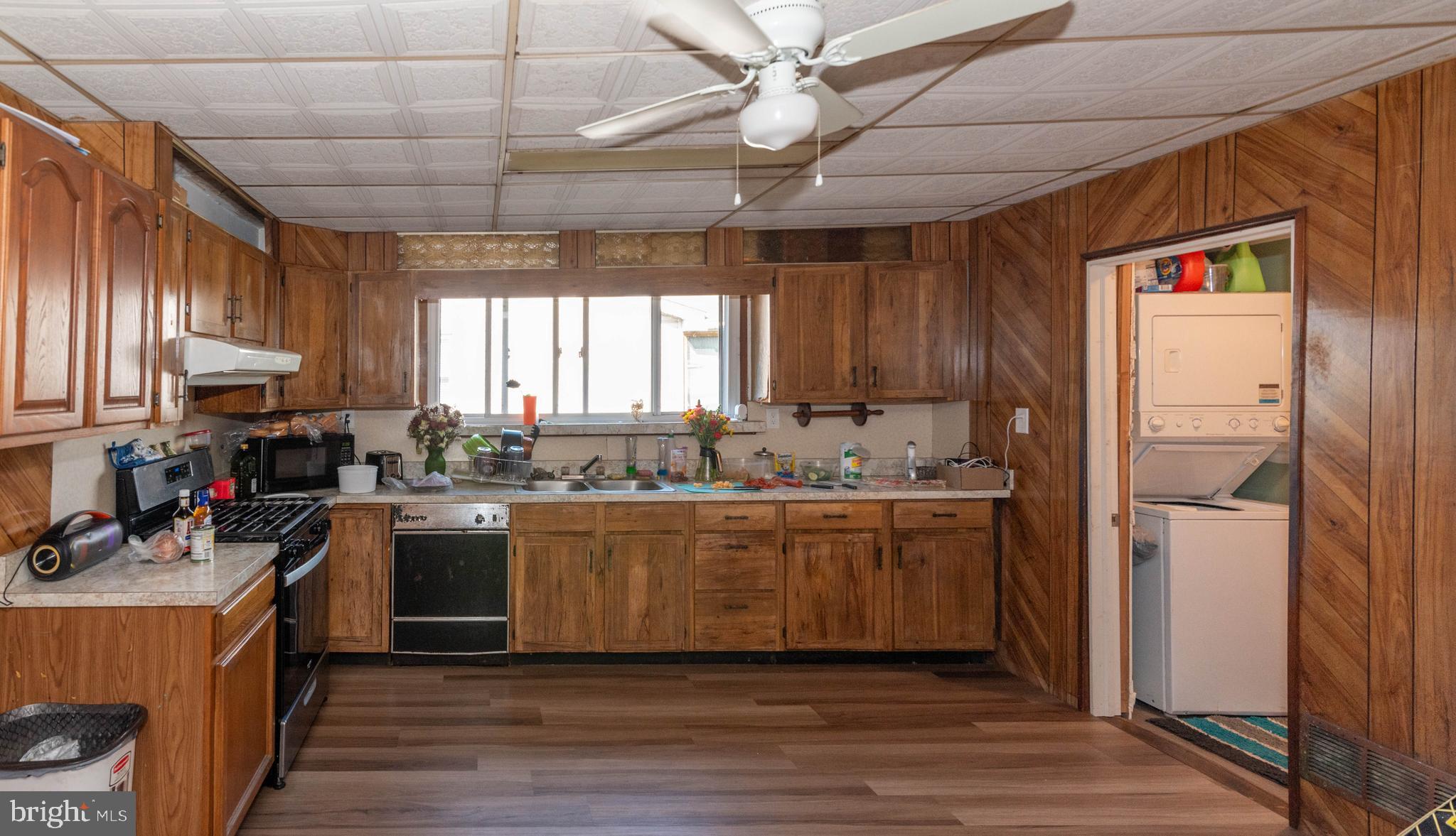 BRIGHT LIGHT SHORES - Residential