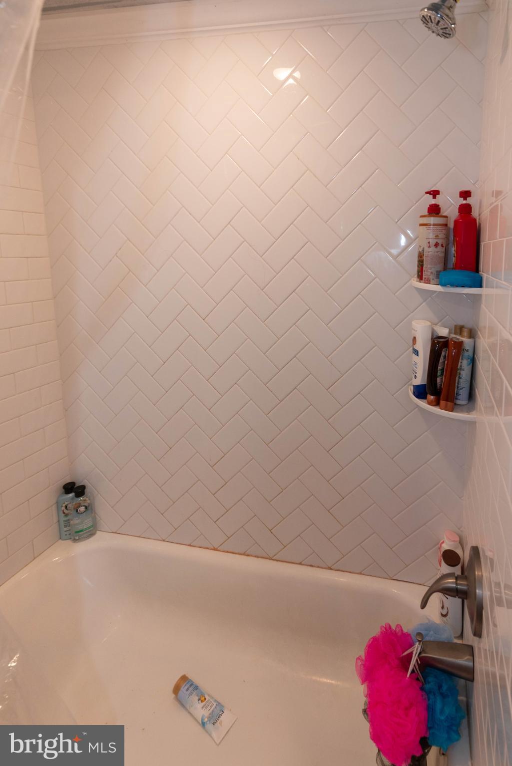 BRIGHT LIGHT SHORES - Residential