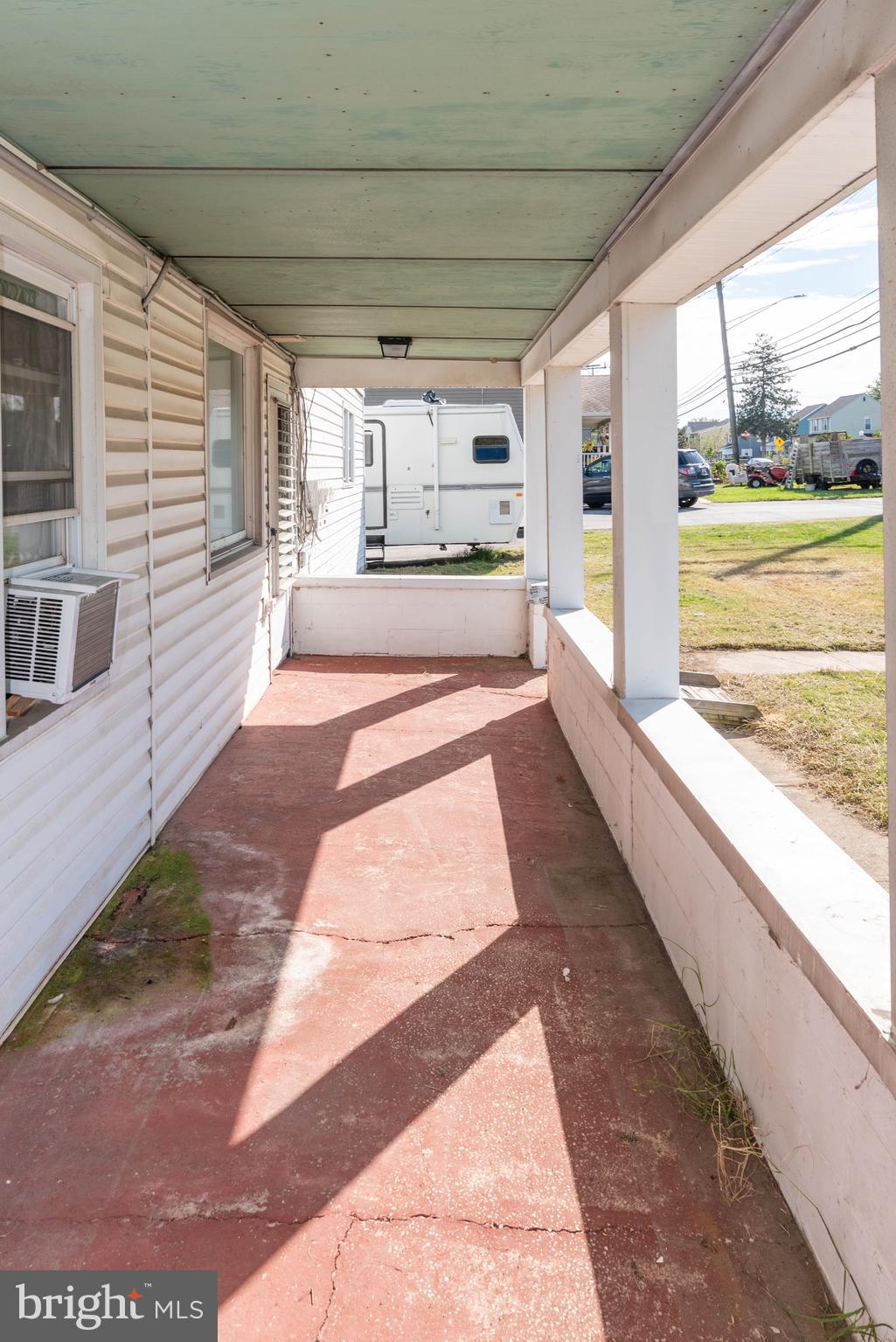 BRIGHT LIGHT SHORES - Residential