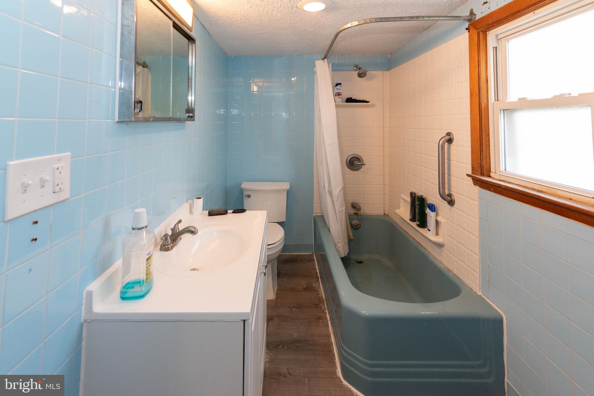 BRIGHT LIGHT SHORES - Residential