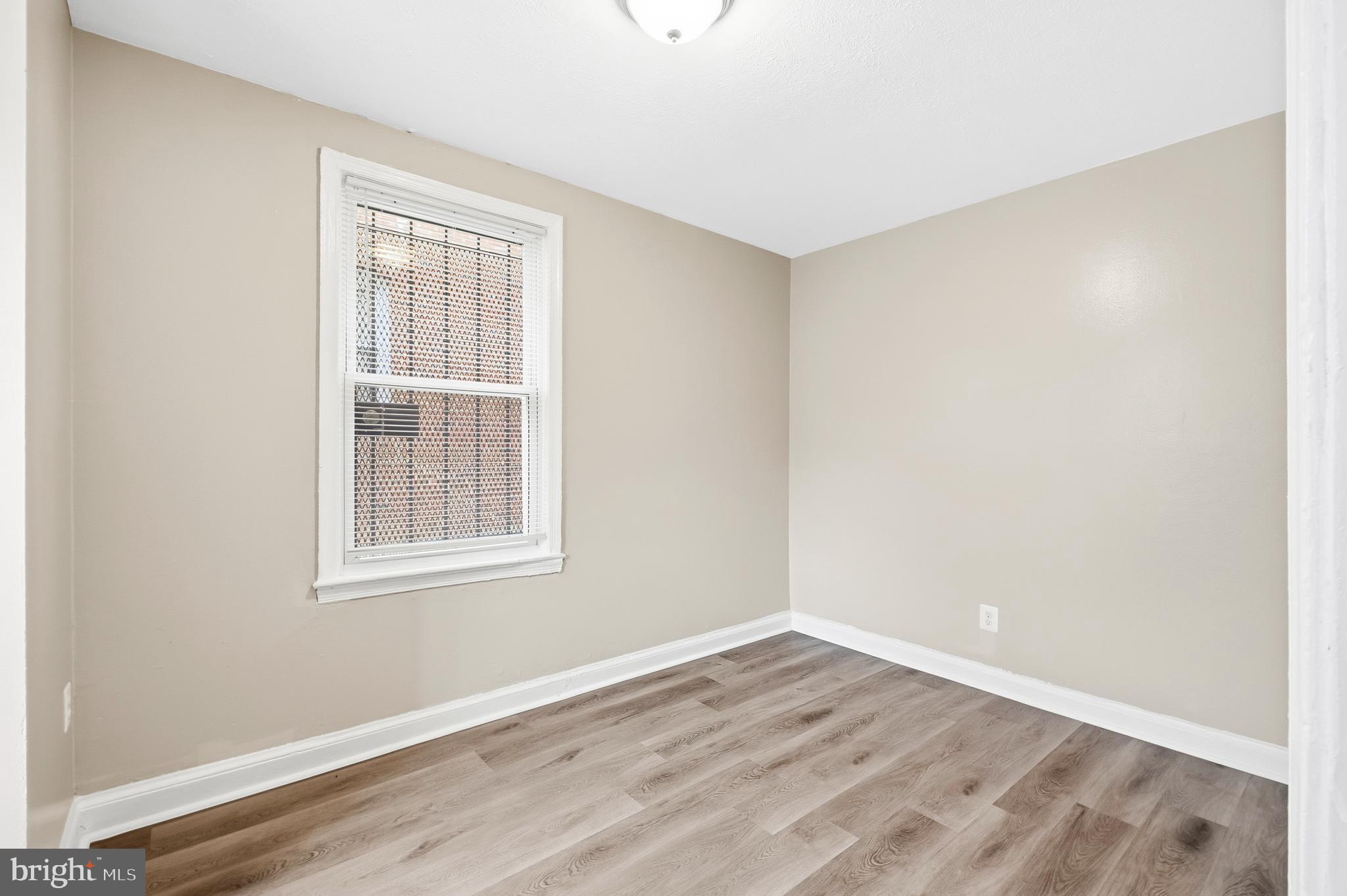 2808 BUENA VISTA TERRACE SE