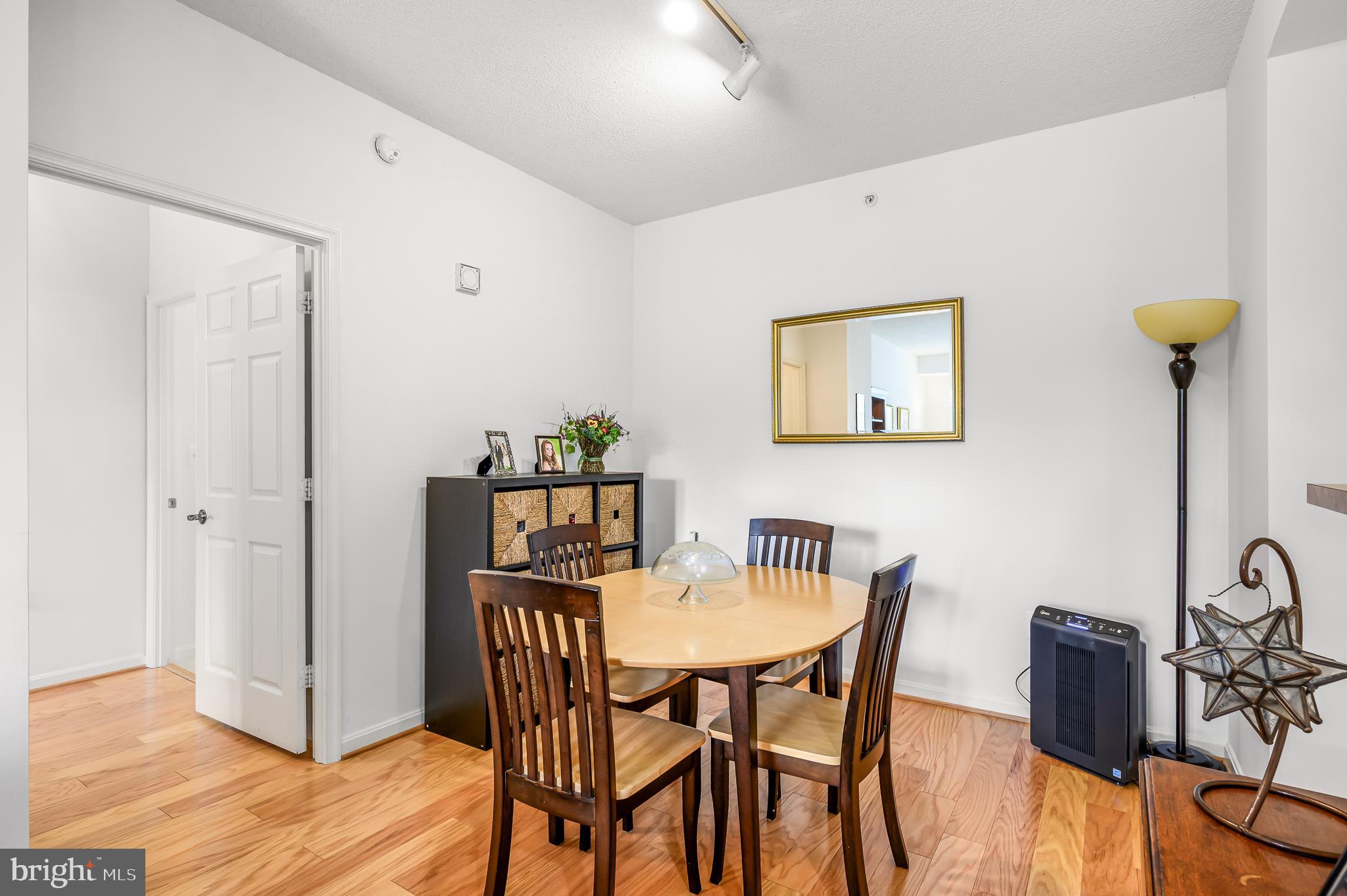 LANSDOWNE WOODS - Residential