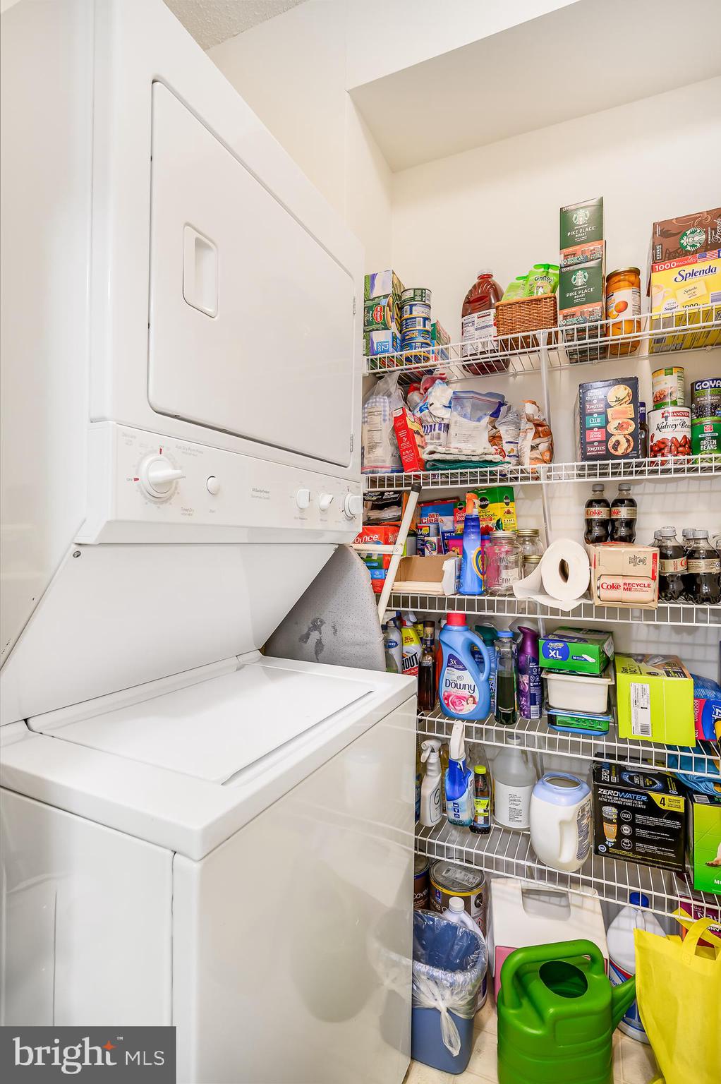 LANSDOWNE WOODS - Residential