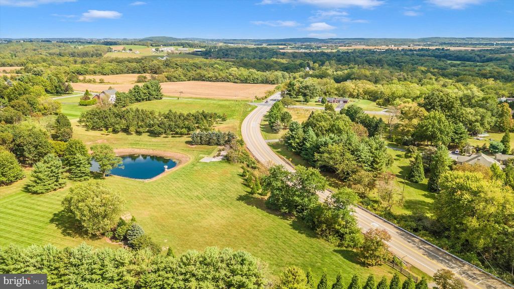 Photo of 7640 Devilbiss Bridge Road, FREDERICK, MD 21701 (MLS # MDFR2070246)
