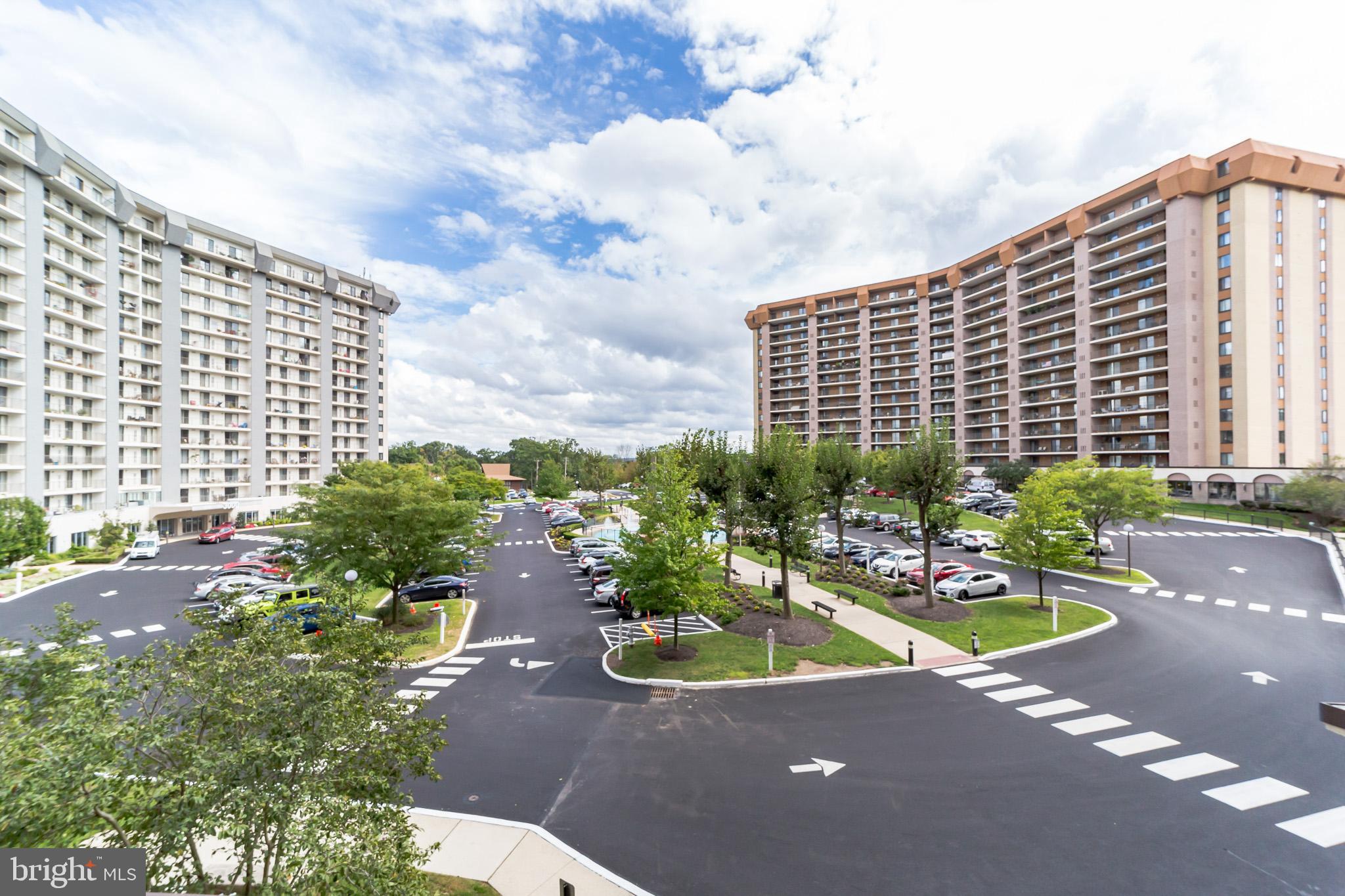 VALLEY FORGE TOWER - Residential