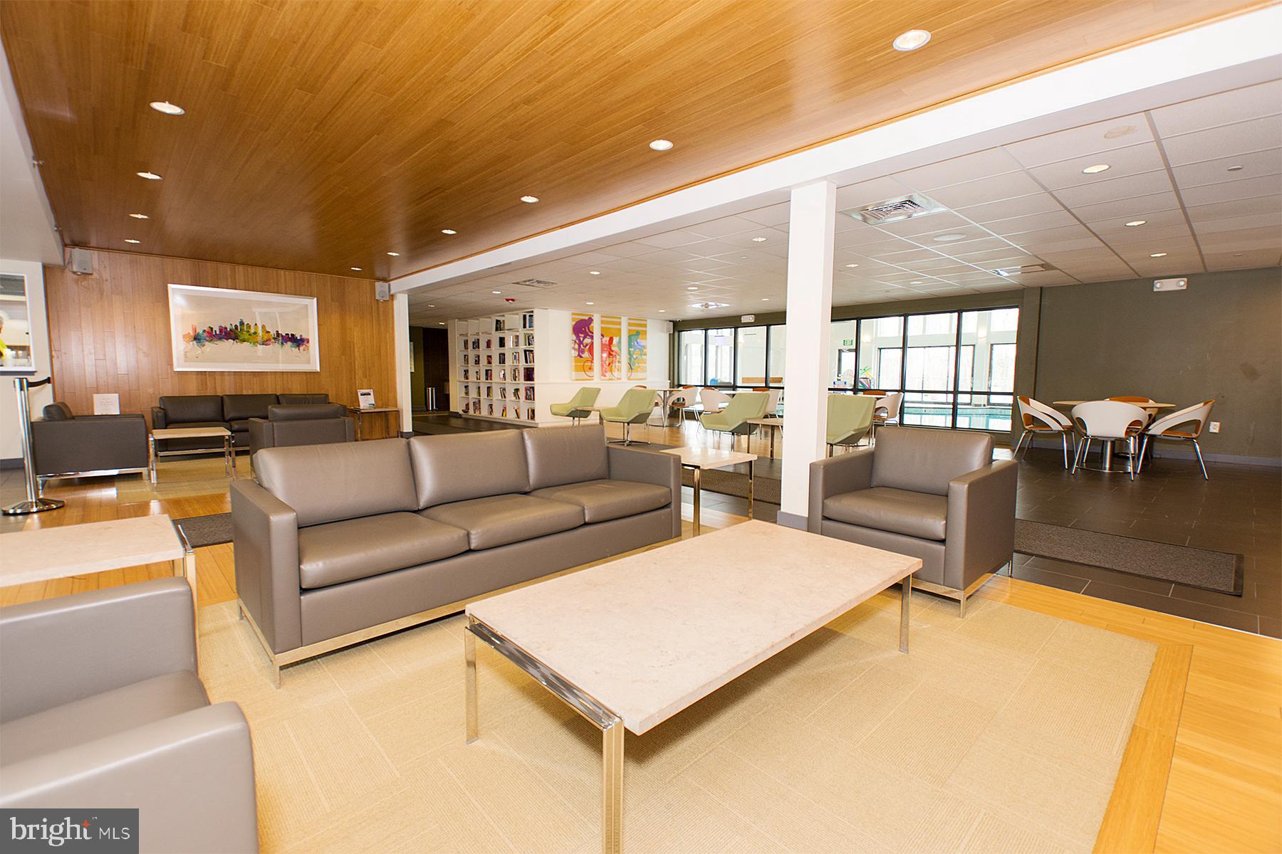 VALLEY FORGE TOWER - Residential