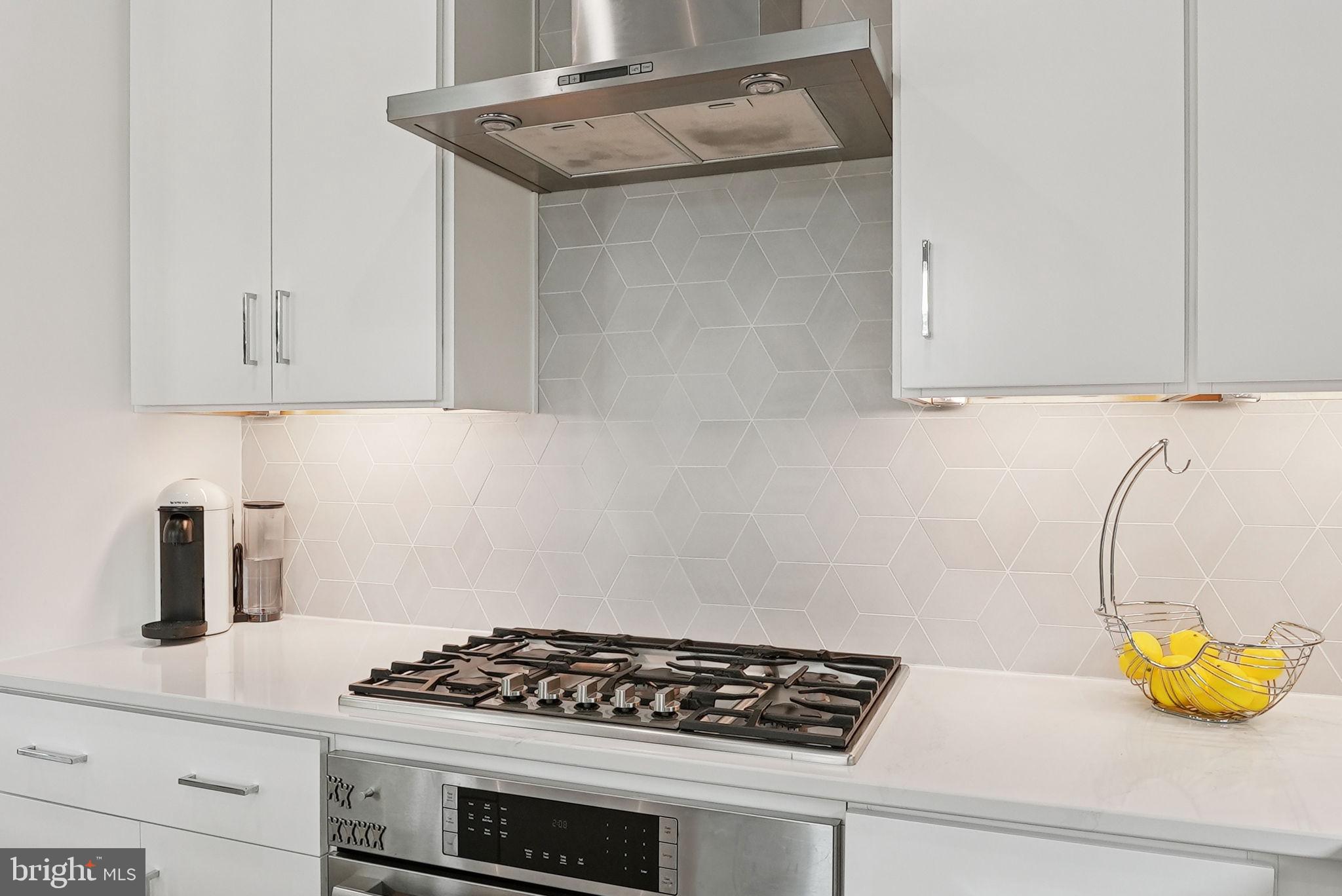 CABIN JOHN VILLAGE - Residential