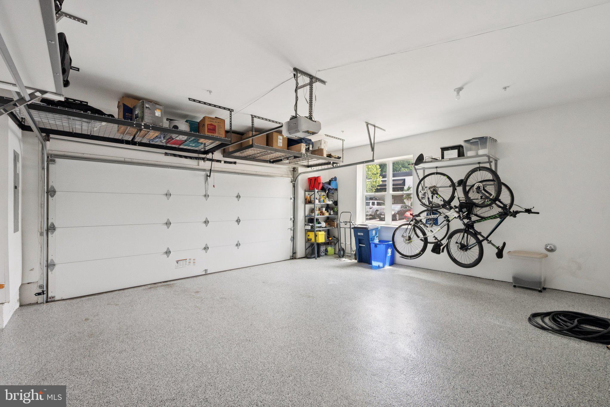 CABIN JOHN VILLAGE - Residential