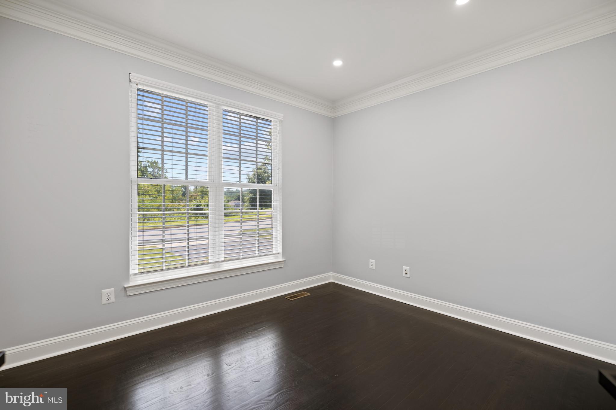 RESERVE AT POTOMAC CREST - Residential