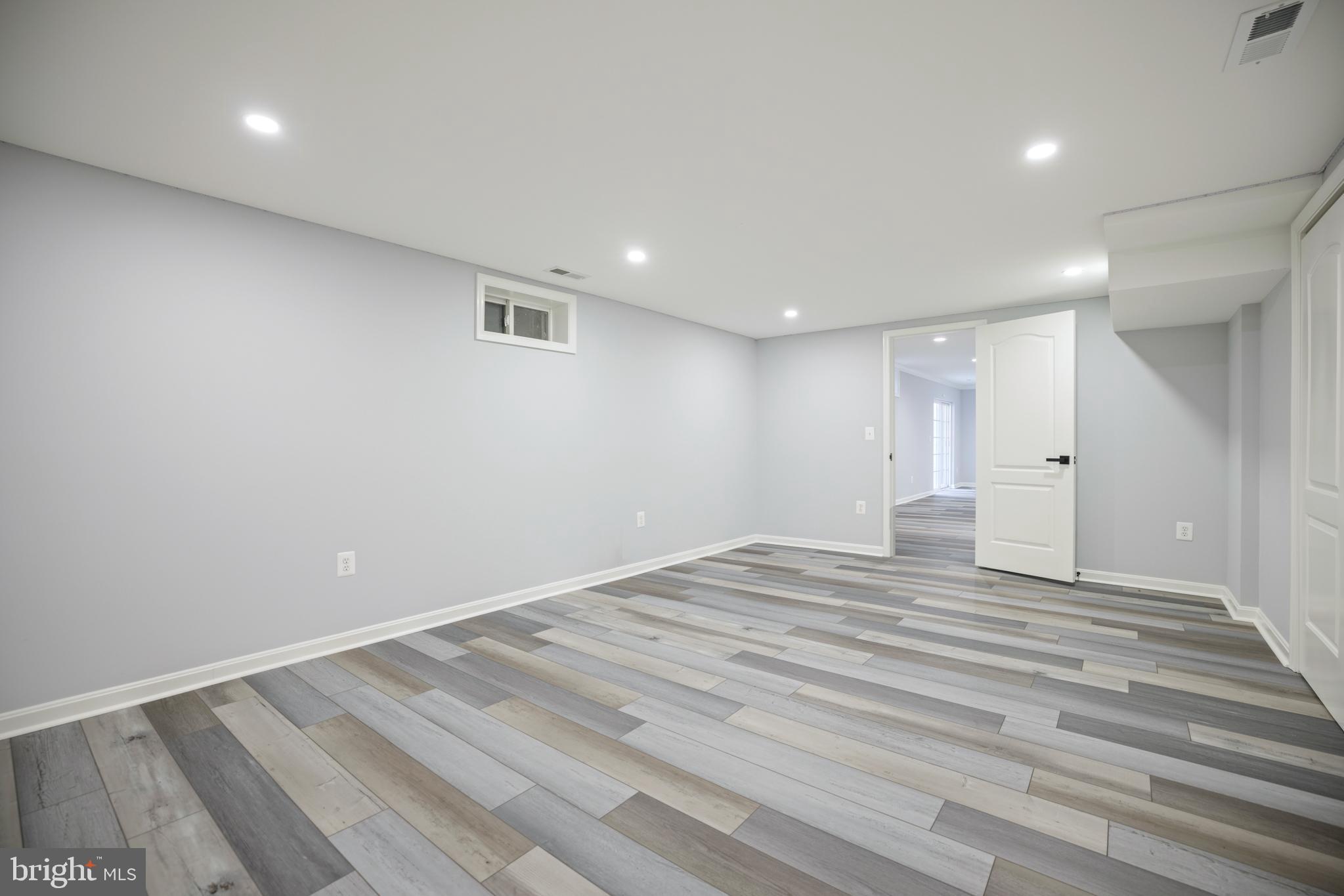 RESERVE AT POTOMAC CREST - Residential